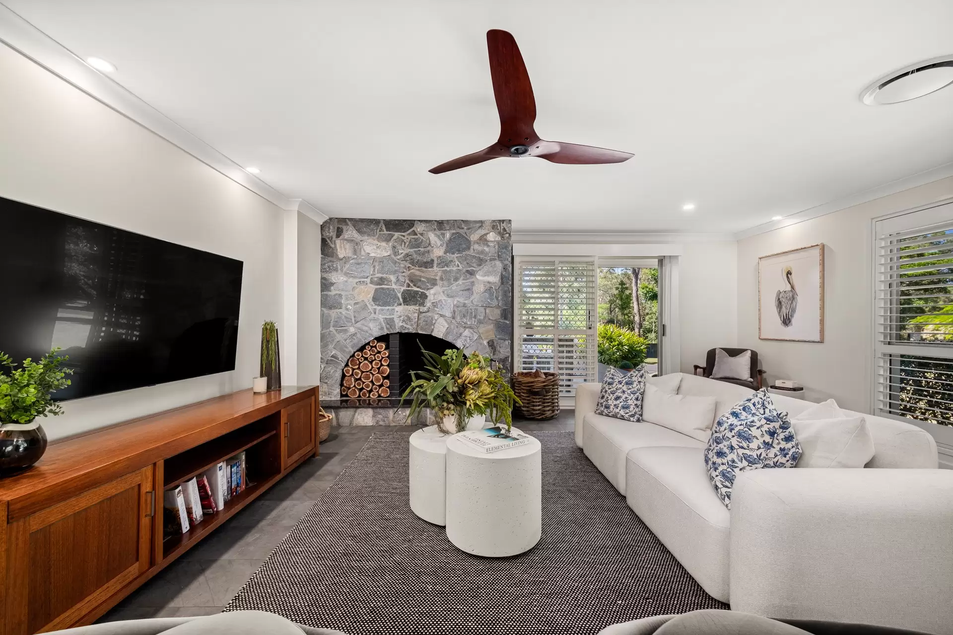 249 Bacton Road, Chandler Sold by Queensland Sotheby's International Realty - image 1