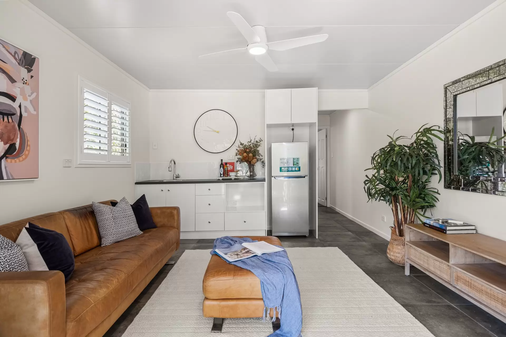 249 Bacton Road, Chandler Sold by Queensland Sotheby's International Realty - image 1