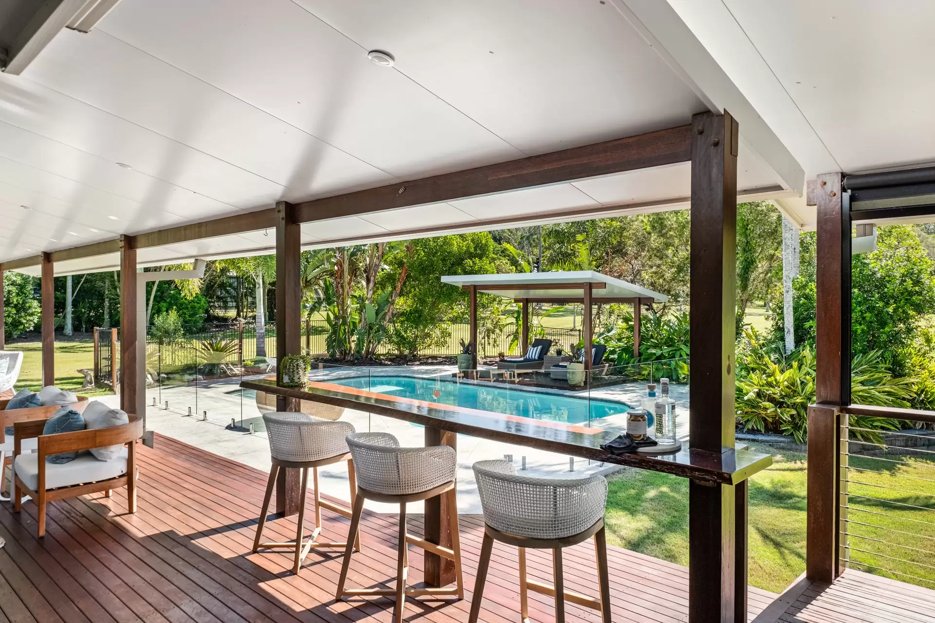 249 Bacton Road, Chandler Sold by Queensland Sotheby's International Realty - image 1