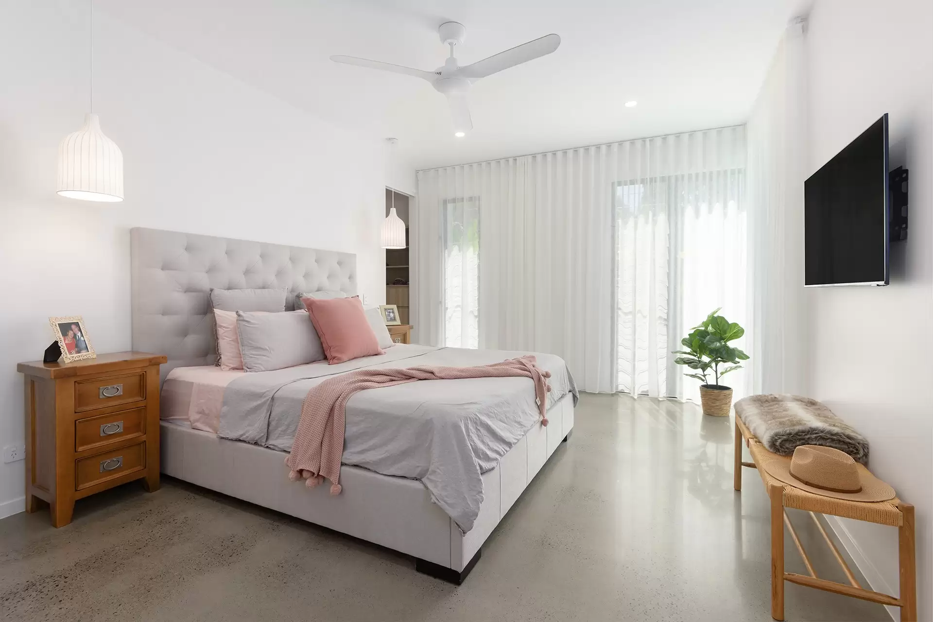 9 Beach Close, Port Douglas Sold by Queensland Sotheby's International Realty - image 1