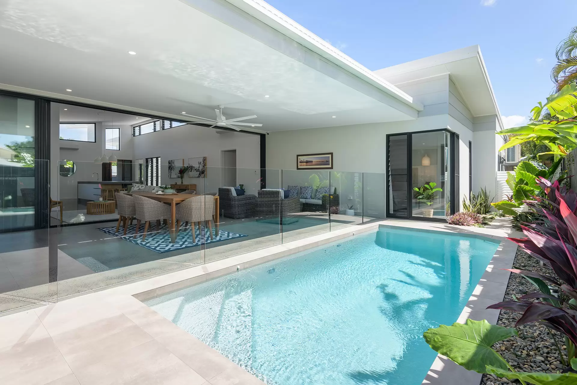 9 Beach Close, Port Douglas Sold by Queensland Sotheby's International Realty - image 1
