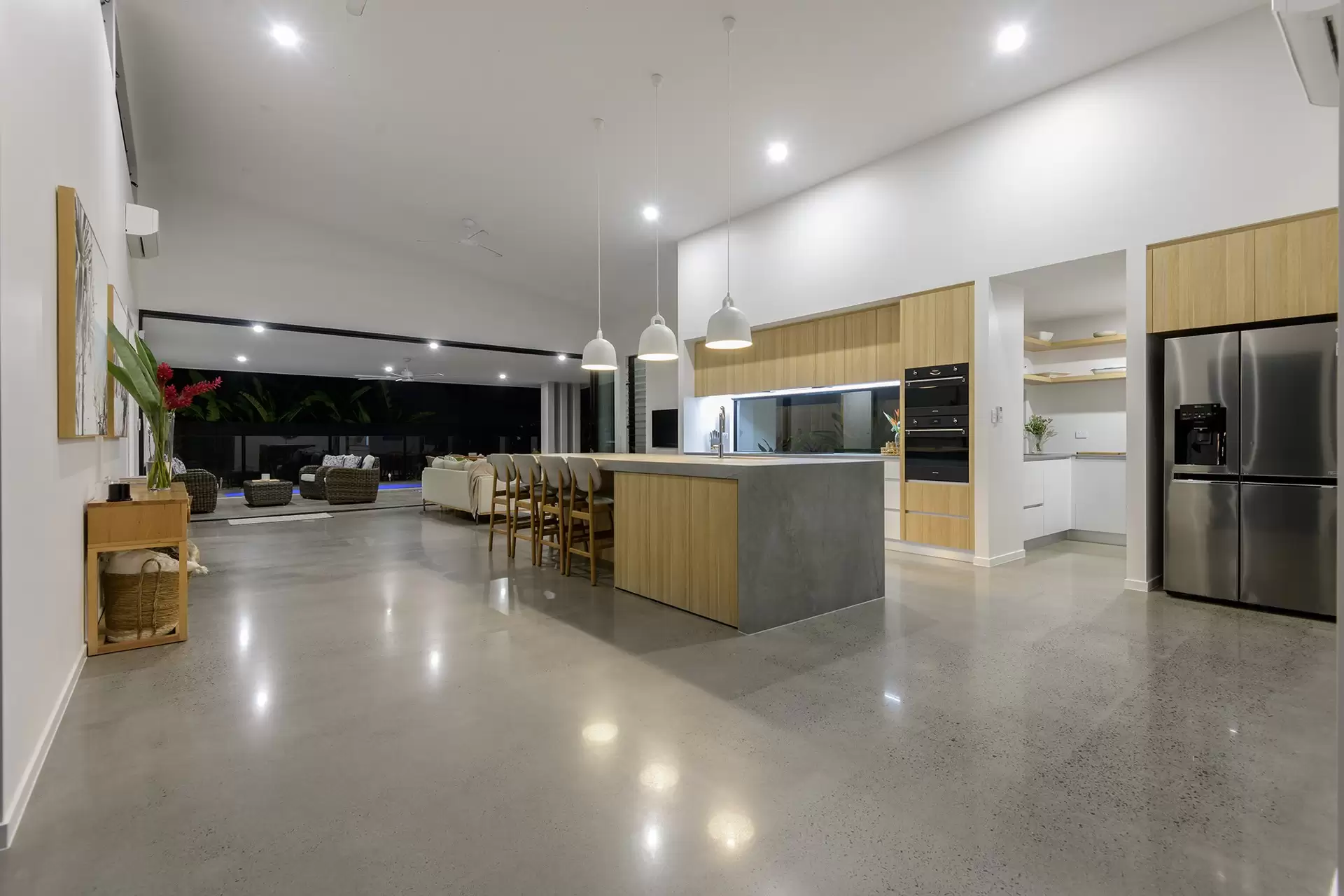 9 Beach Close, Port Douglas Sold by Queensland Sotheby's International Realty - image 1