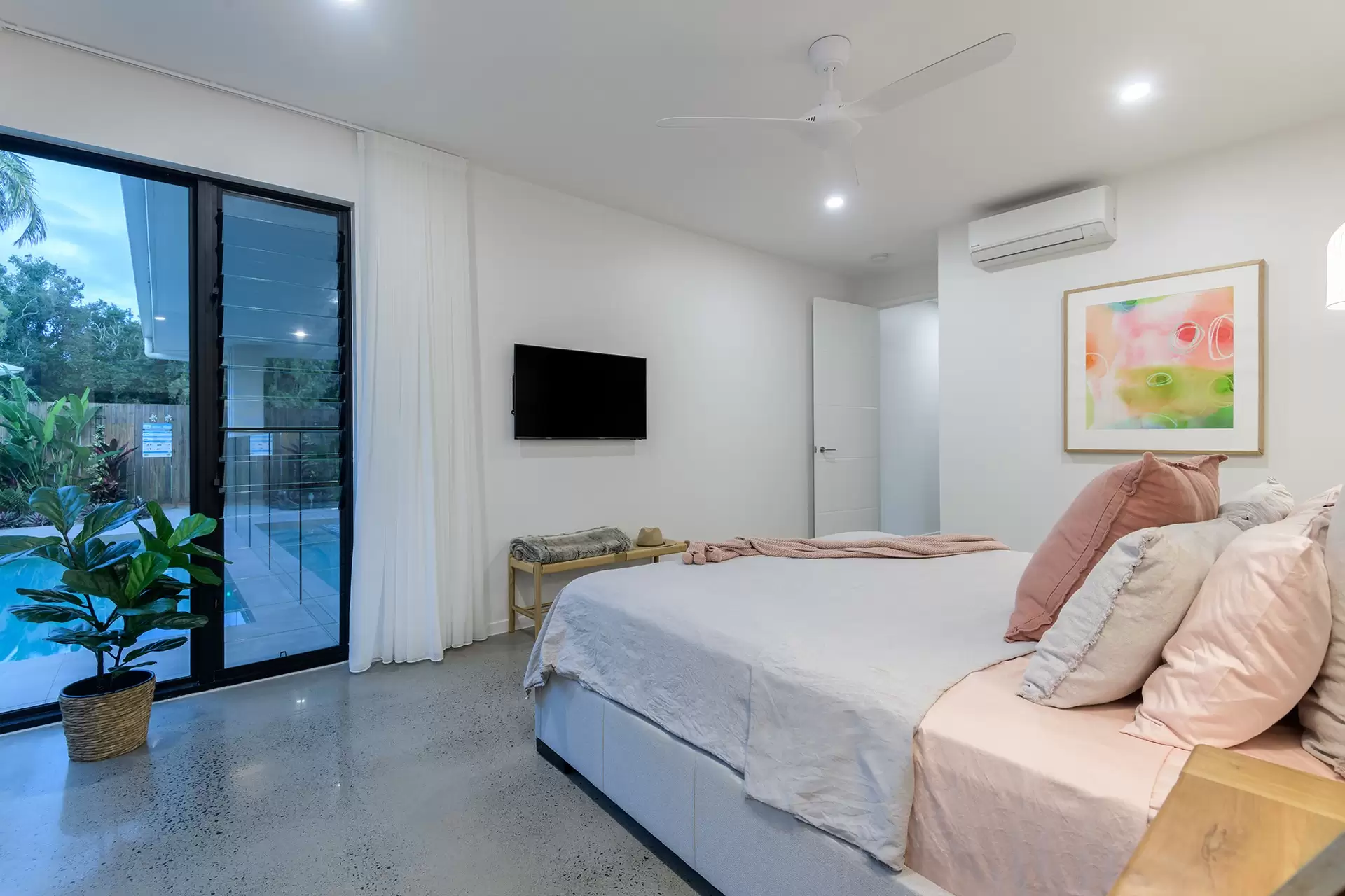 9 Beach Close, Port Douglas Sold by Queensland Sotheby's International Realty - image 1
