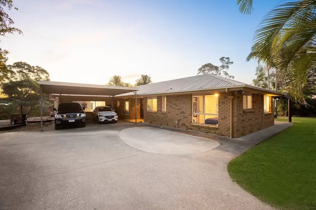 408 Trees Road, Tallebudgera Sold by Queensland Sotheby's International Realty - image 1