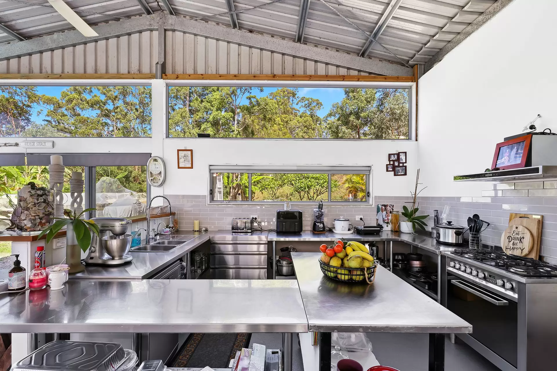 408 Trees Road, Tallebudgera Sold by Queensland Sotheby's International Realty - image 1