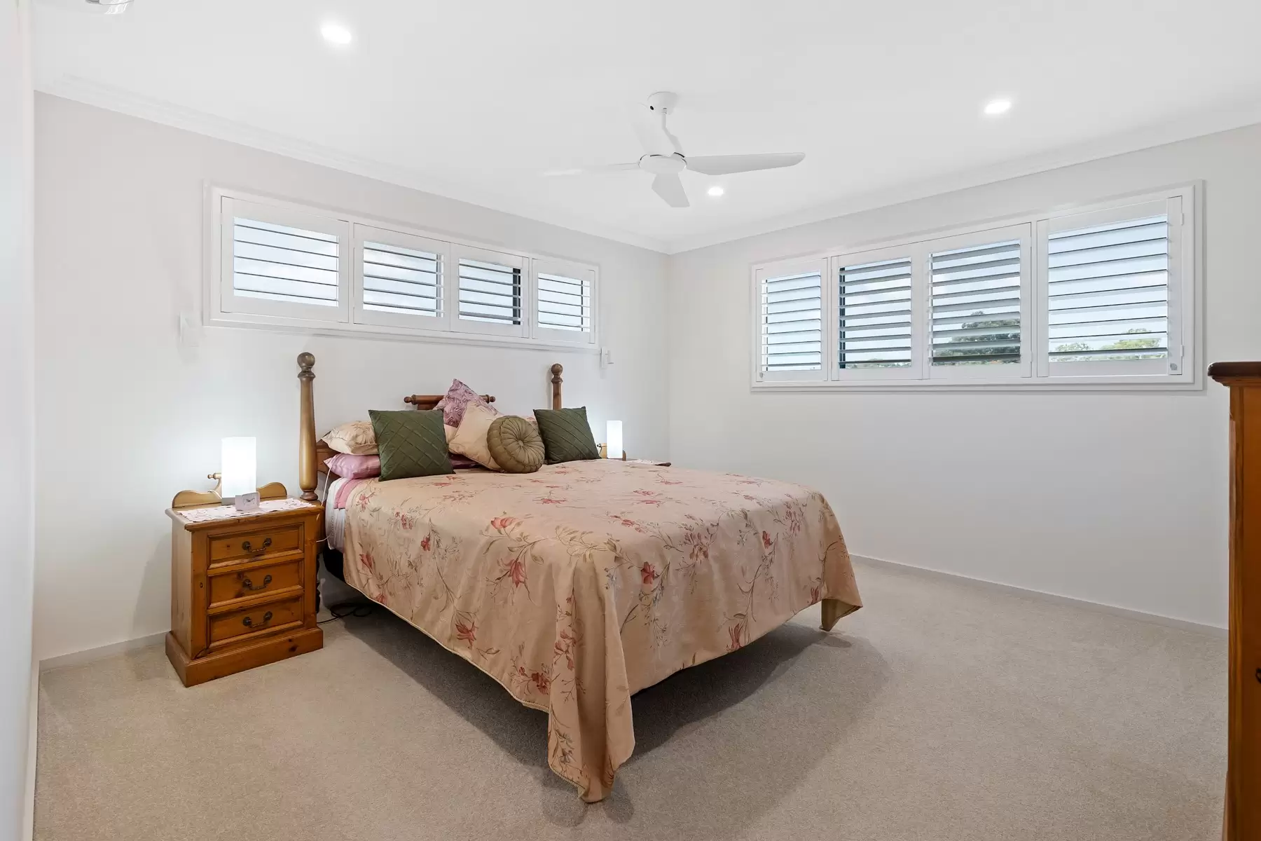 3/155 Middle Street, Cleveland Sold by Queensland Sotheby's International Realty - image 1