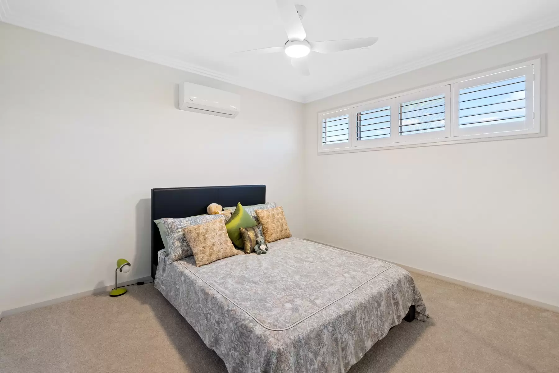 3/155 Middle Street, Cleveland Sold by Queensland Sotheby's International Realty - image 1