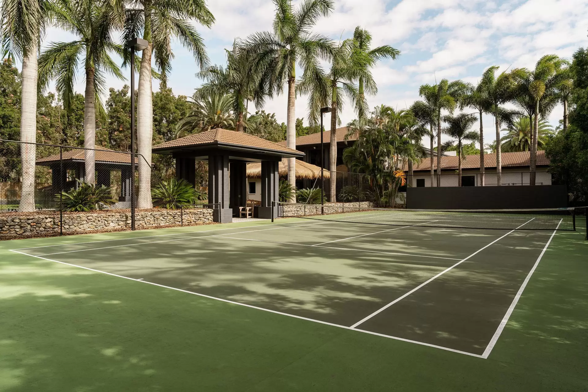178 Boston Road, Belmont Sold by Queensland Sotheby's International Realty - image 1