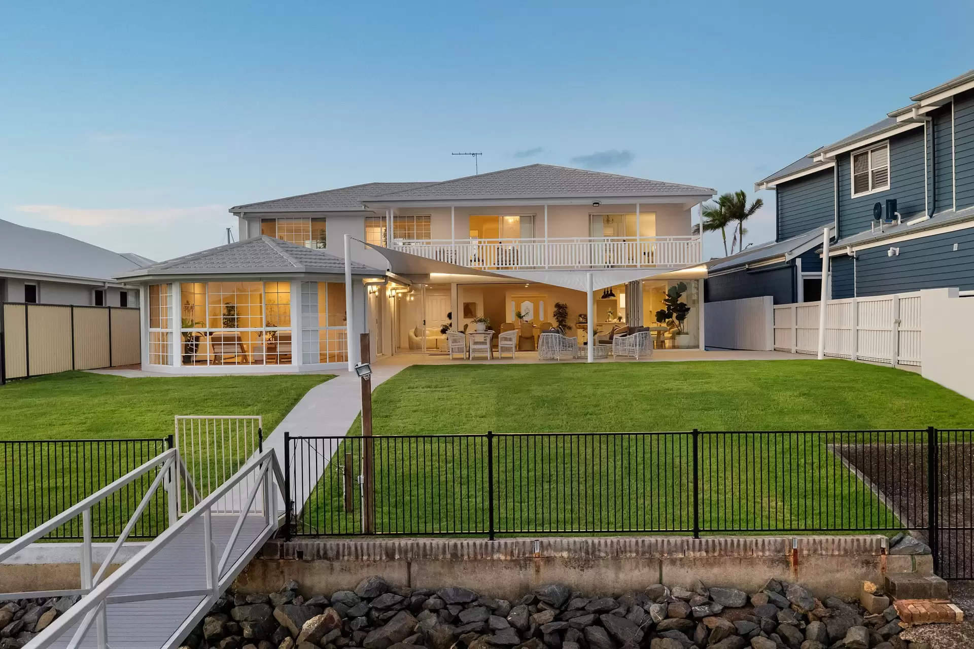 14 Captains Court, Raby Bay Sold by  - image 1