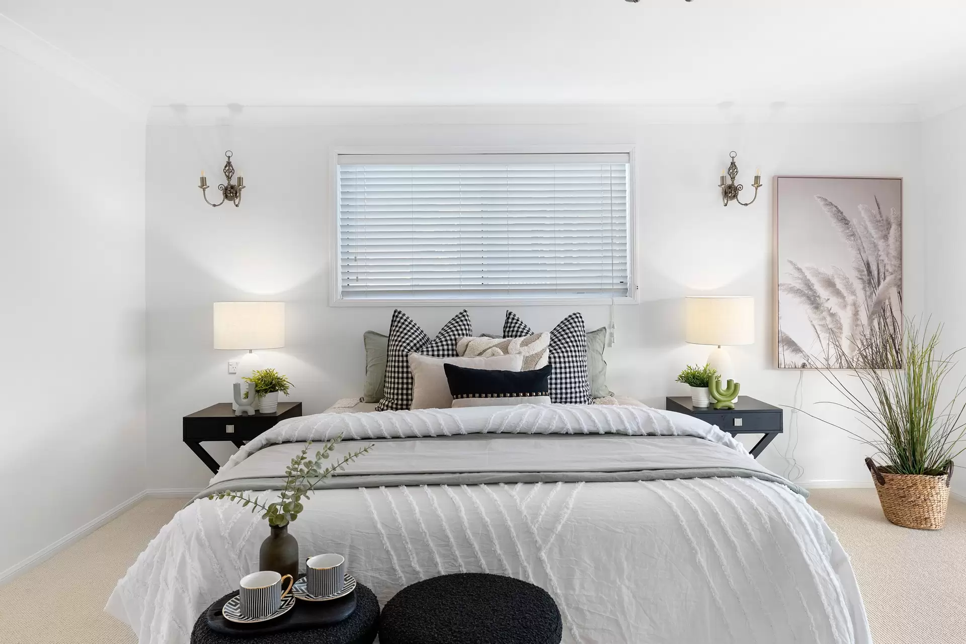 14 Captains Court, Raby Bay Sold by Queensland Sotheby's International Realty - image 1