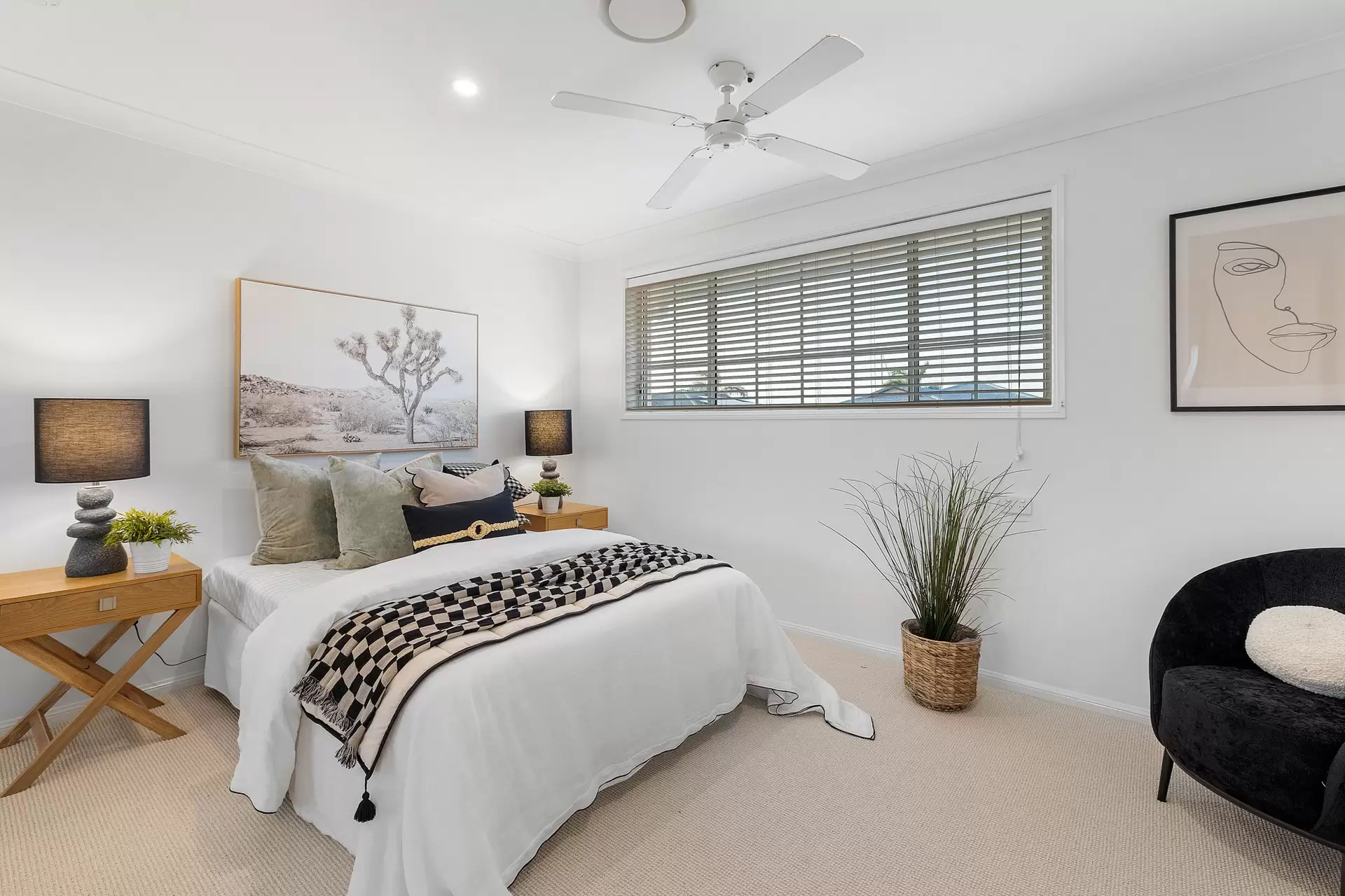 14 Captains Court, Raby Bay Sold by Queensland Sotheby's International Realty - image 1