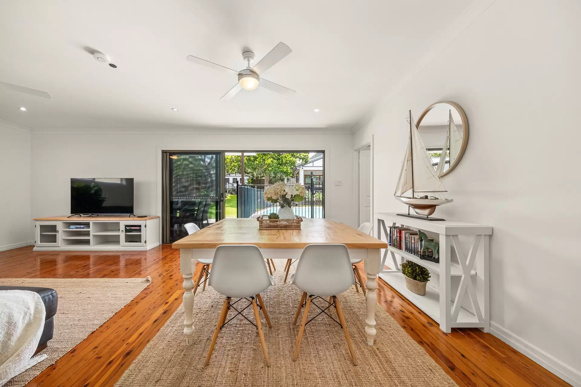 49 Canopus Street, Coorparoo Sold by Queensland Sotheby's International Realty - image 1