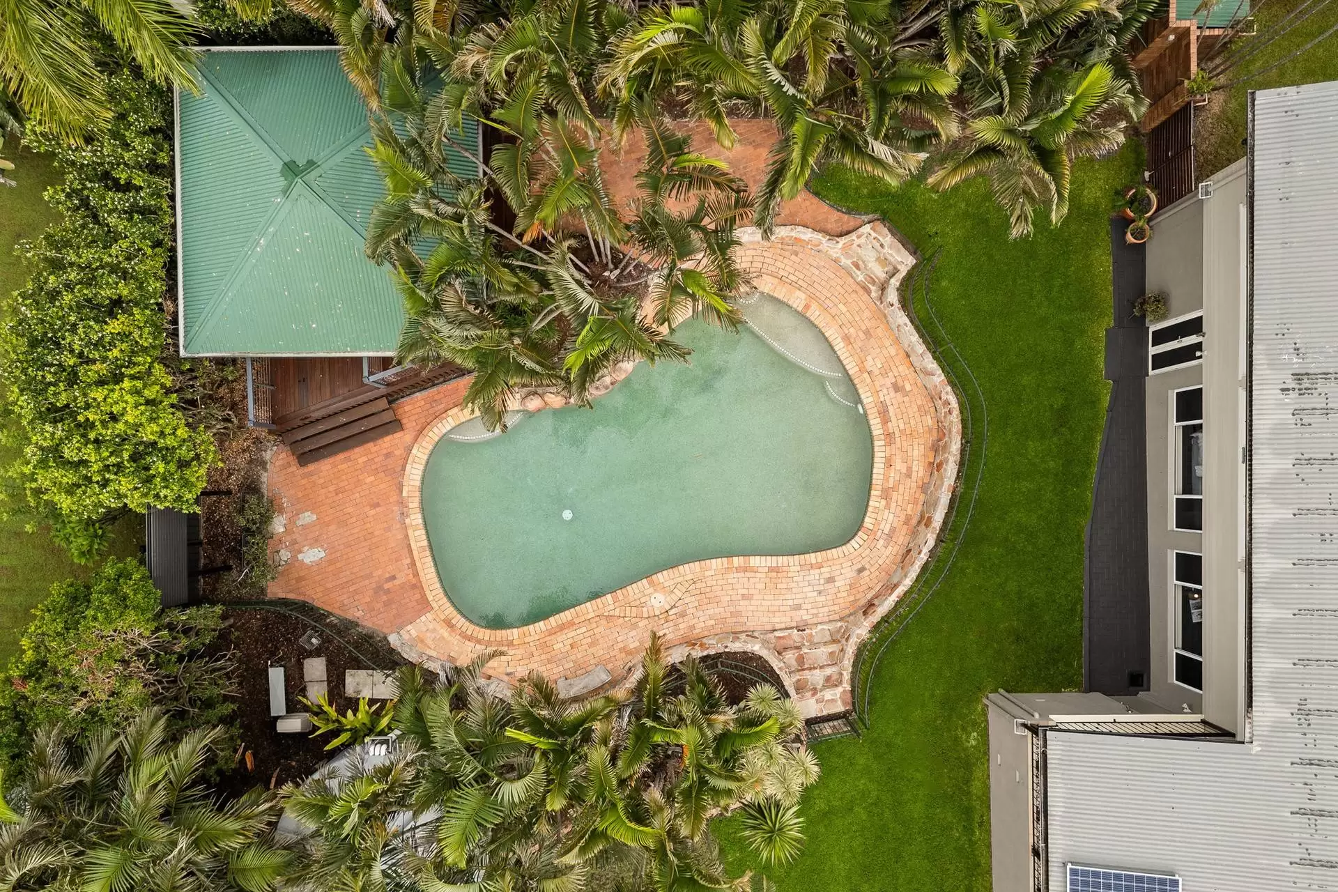16 Banim Street, Aspley Sold by Queensland Sotheby's International Realty - image 1