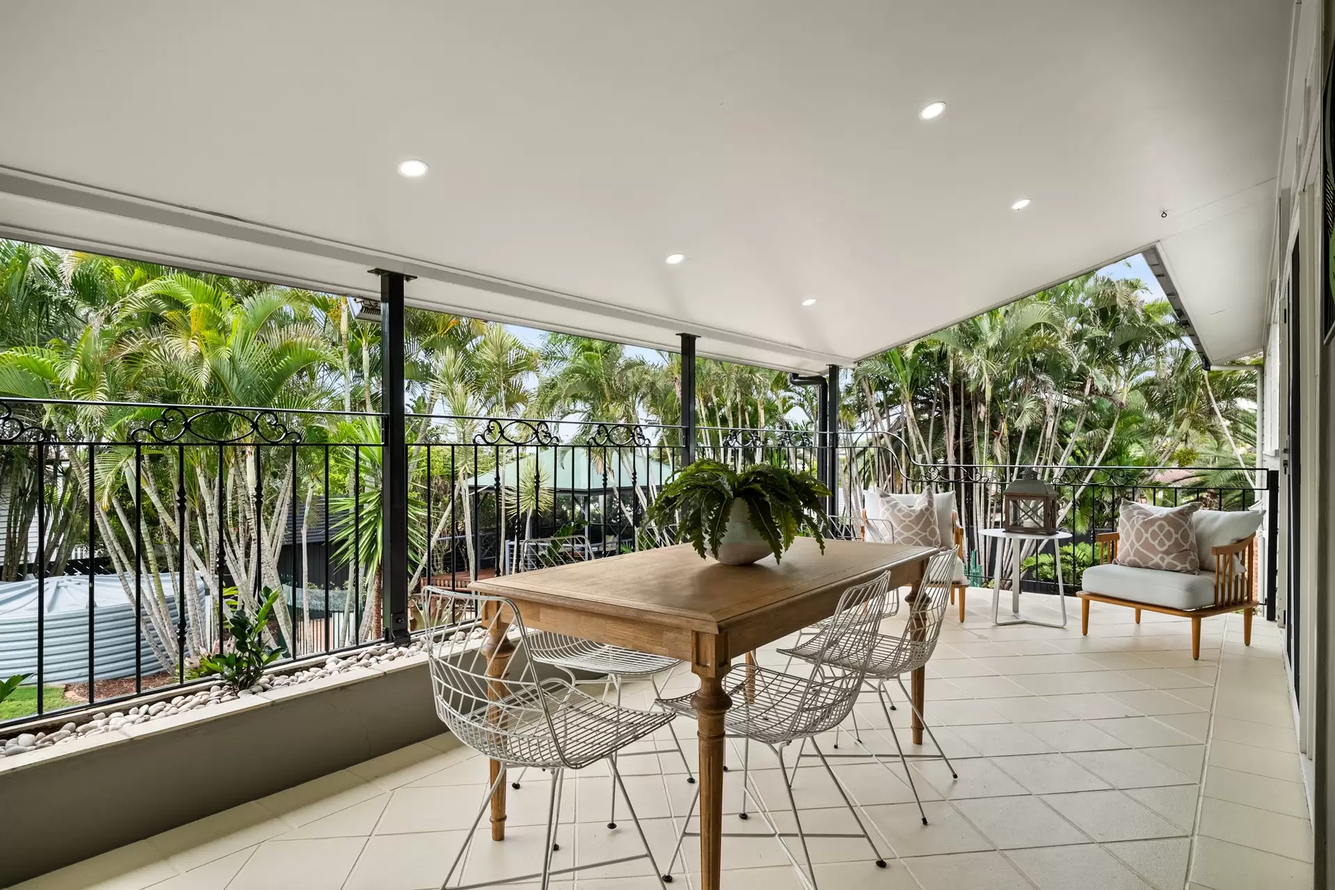 16 Banim Street, Aspley Sold by Queensland Sotheby's International Realty - image 1