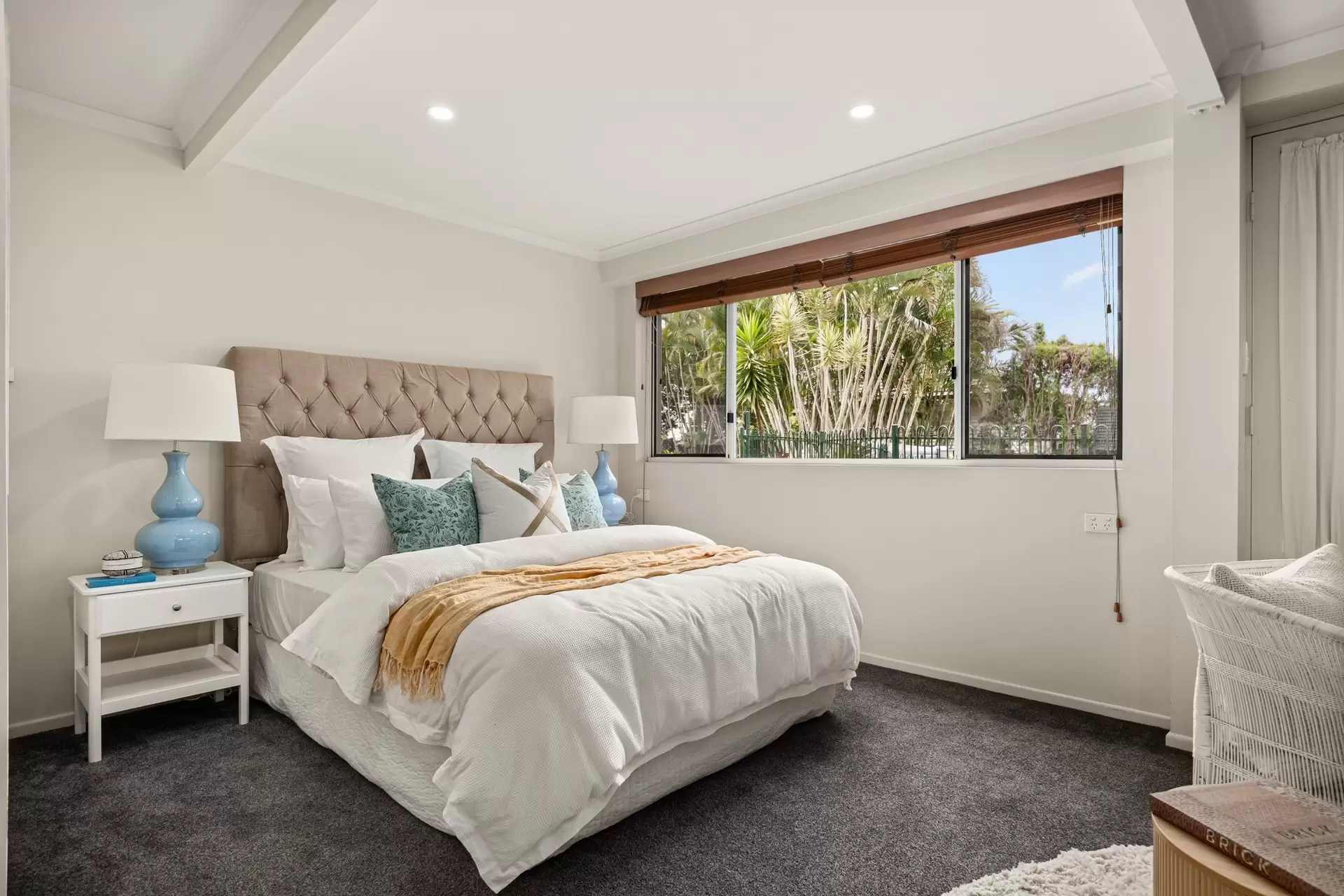 16 Banim Street, Aspley Sold by Queensland Sotheby's International Realty - image 1