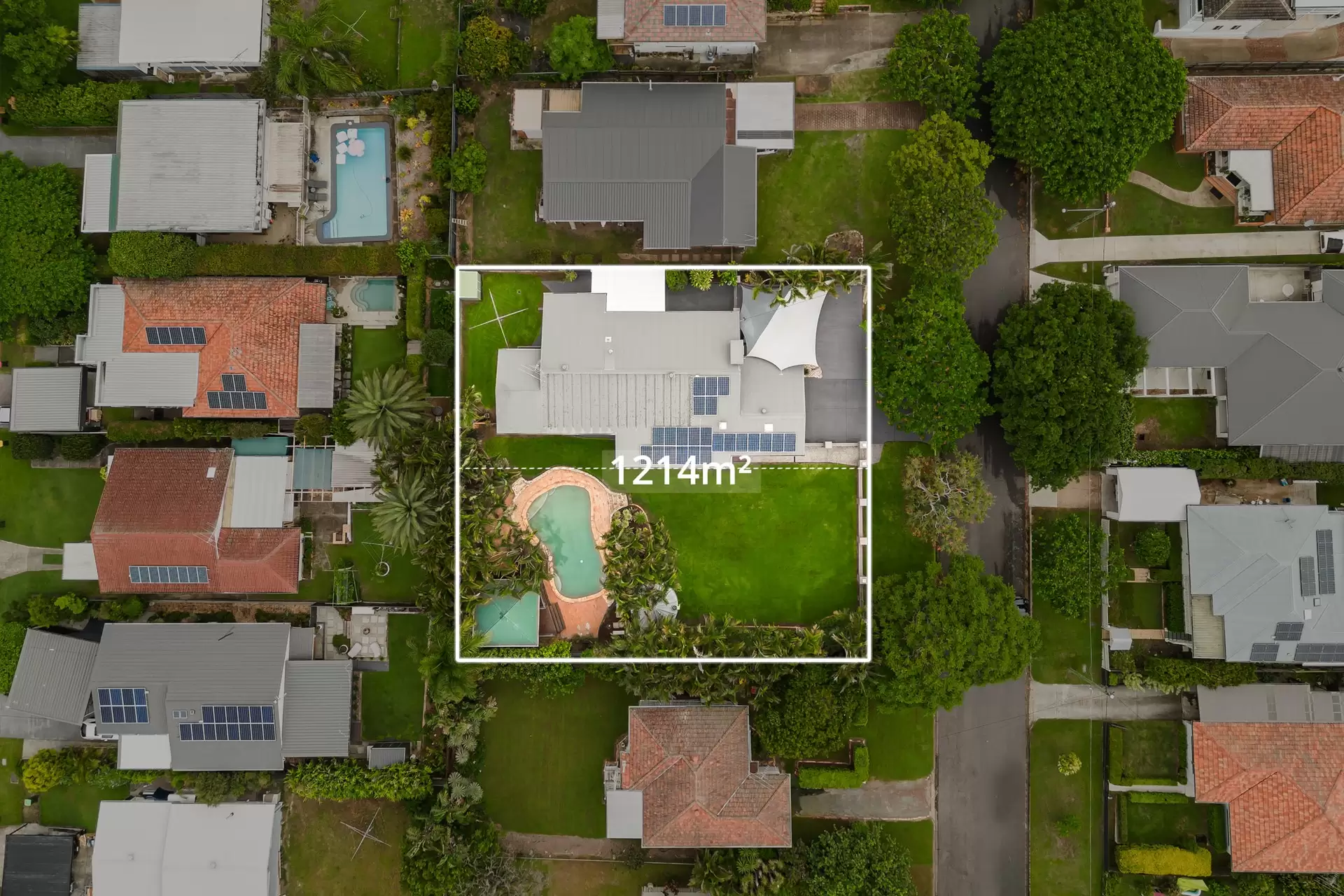 16 Banim Street, Aspley Sold by Queensland Sotheby's International Realty - image 1