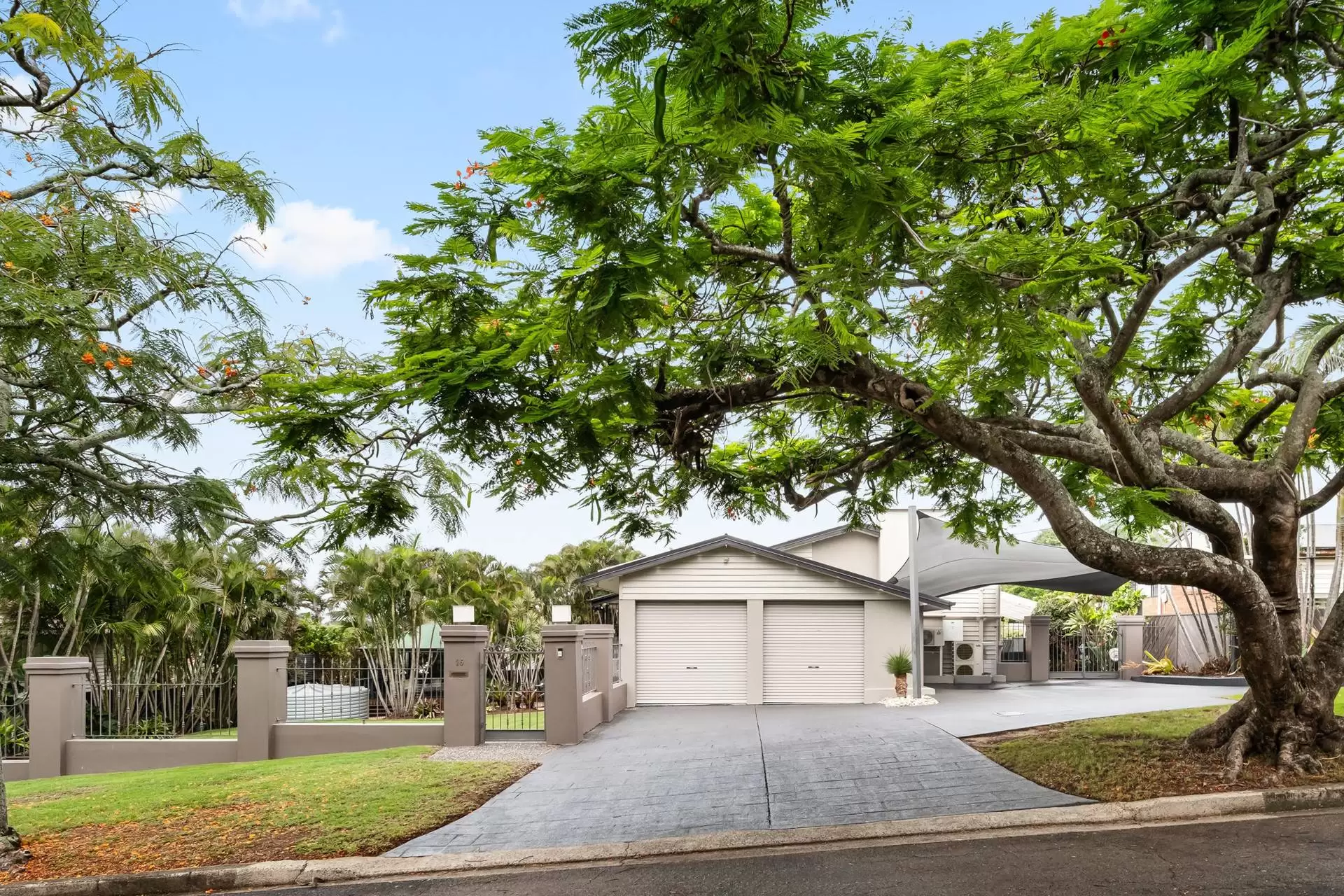 16 Banim Street, Aspley Sold by  - image 1