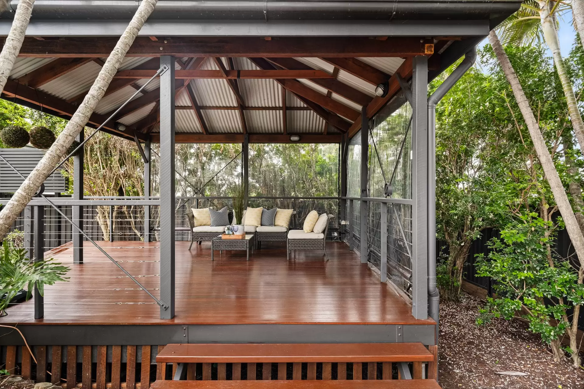 16 Banim Street, Aspley Sold by Queensland Sotheby's International Realty - image 1