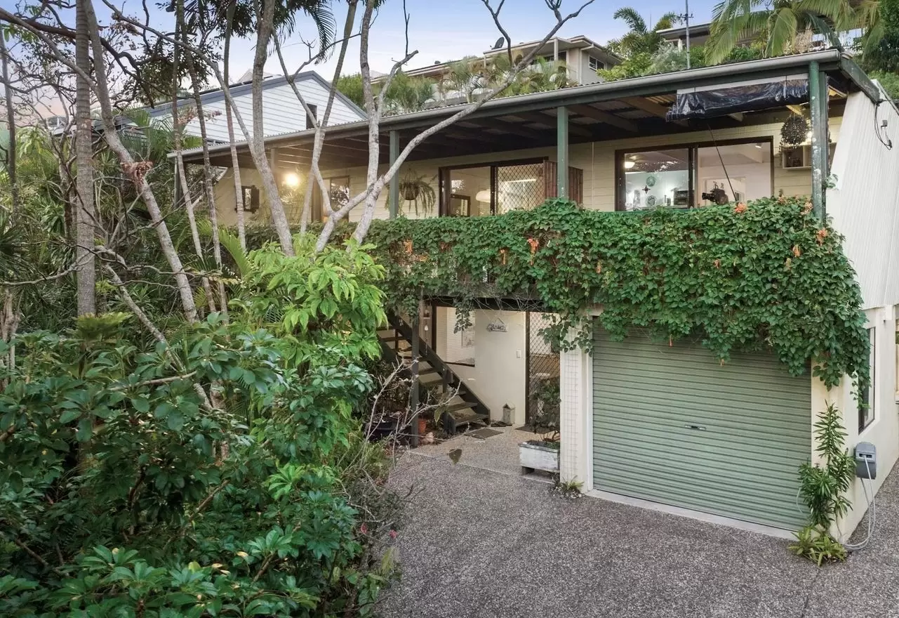 14 Warana Street, Noosa Heads Sold by Queensland Sotheby's International Realty - image 1