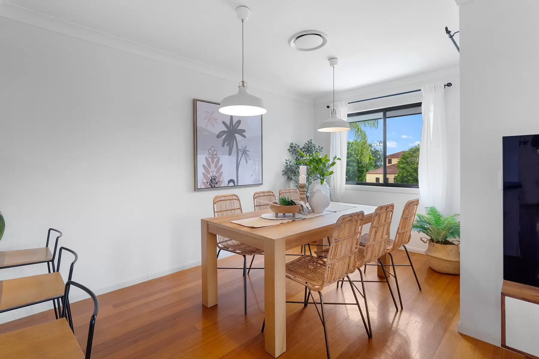 6 The Rampart, Redland Bay Sold by Queensland Sotheby's International Realty - image 1