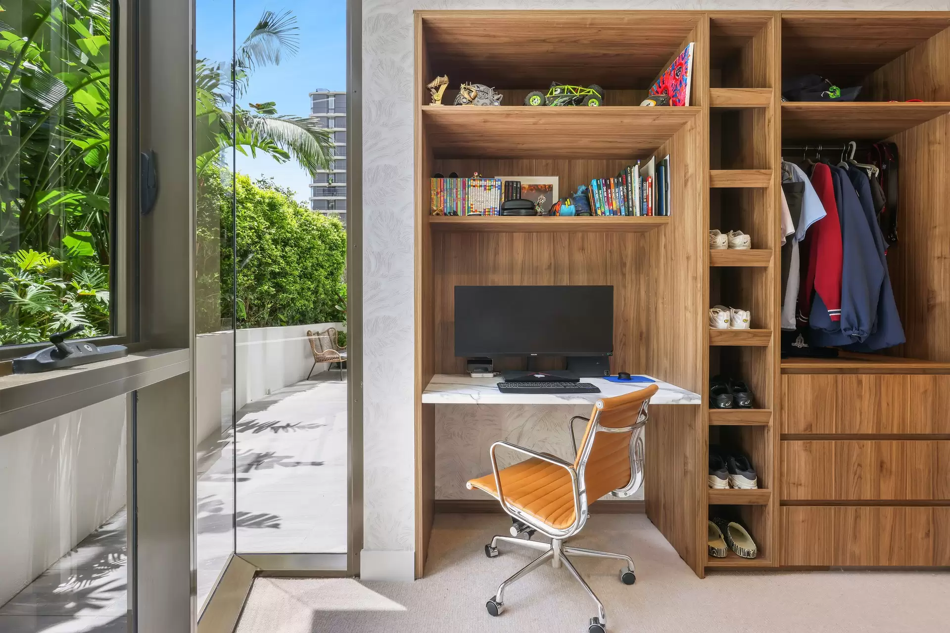 101/Cerulean 5 Pacific Street, Main Beach Sold by Queensland Sotheby's International Realty - image 1