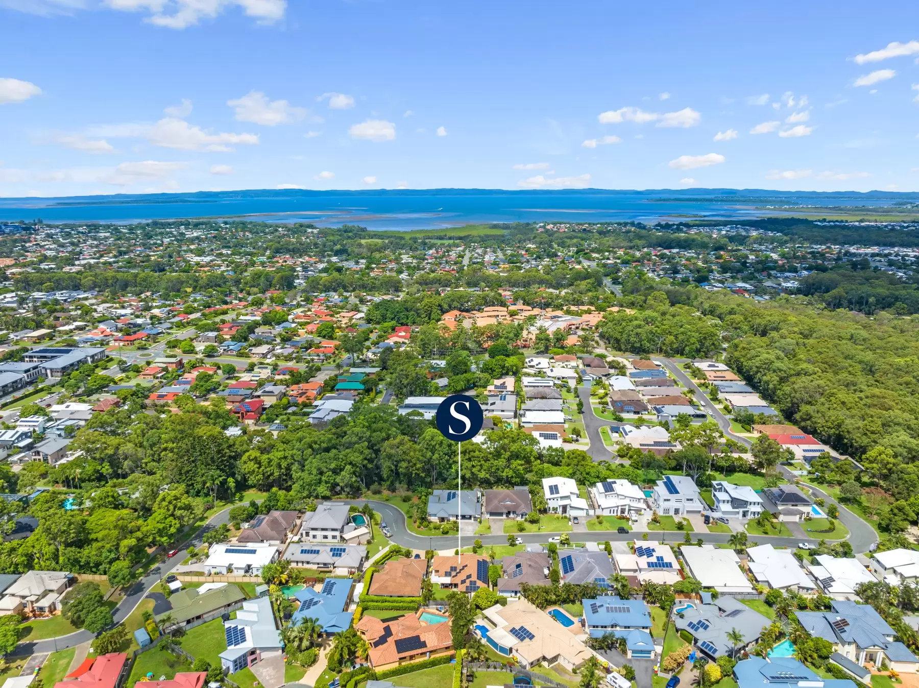 42 Ronnie Street, Cleveland Sold by Queensland Sotheby's International Realty - image 1