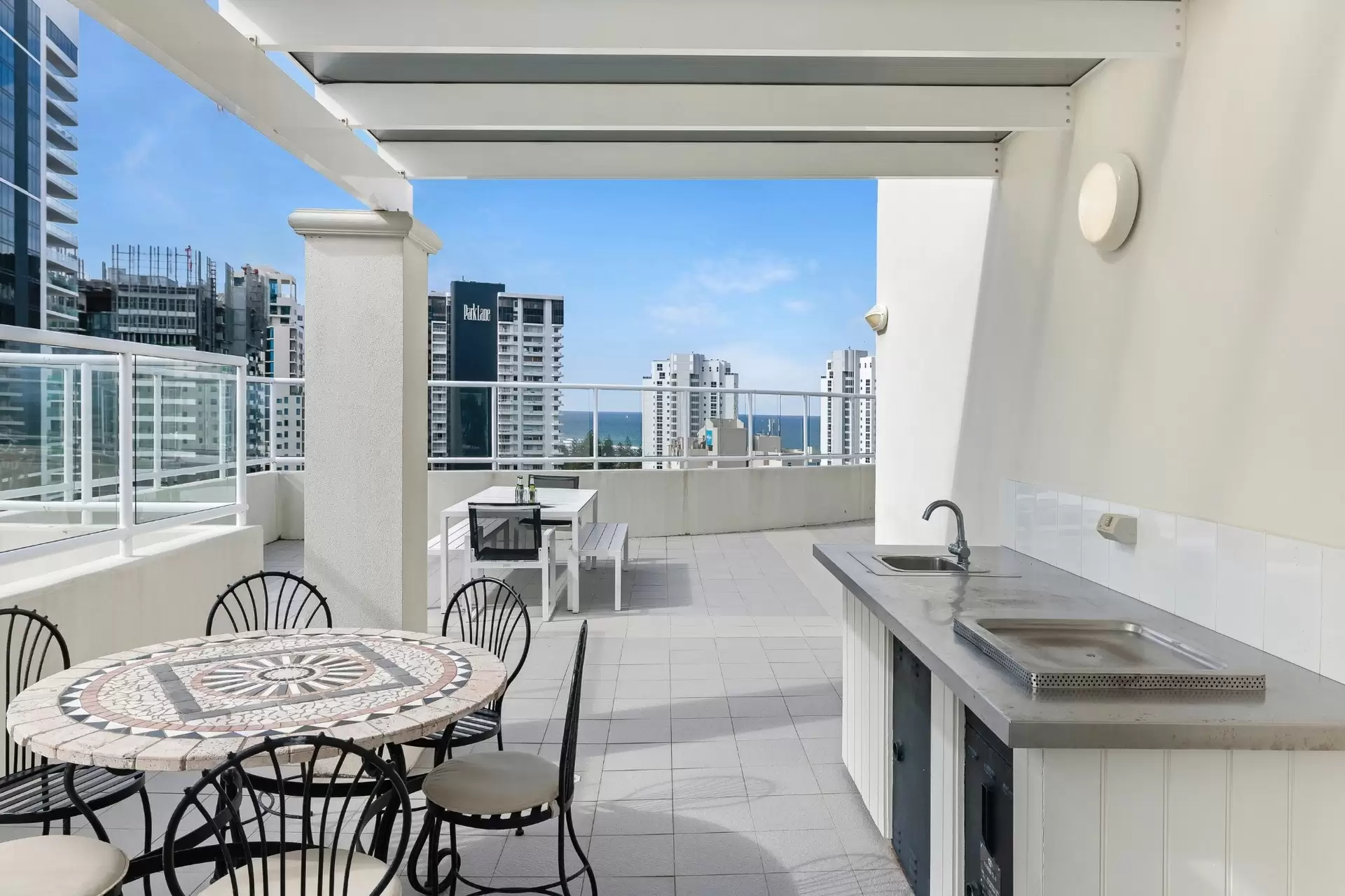 84/15 Breaker Street, Main Beach Sold by Queensland Sotheby's International Realty - image 1