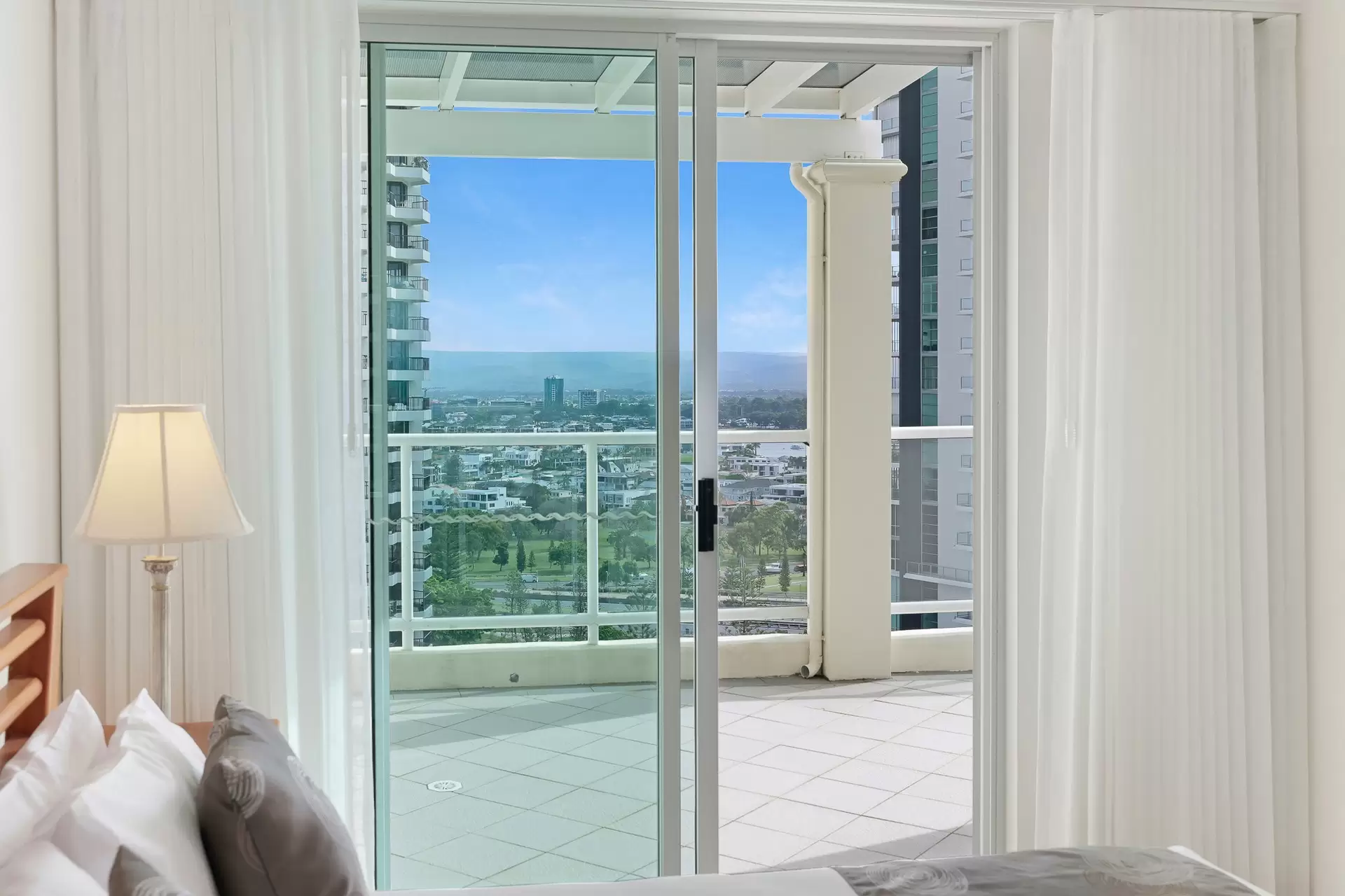 84/15 Breaker Street, Main Beach Sold by Queensland Sotheby's International Realty - image 1