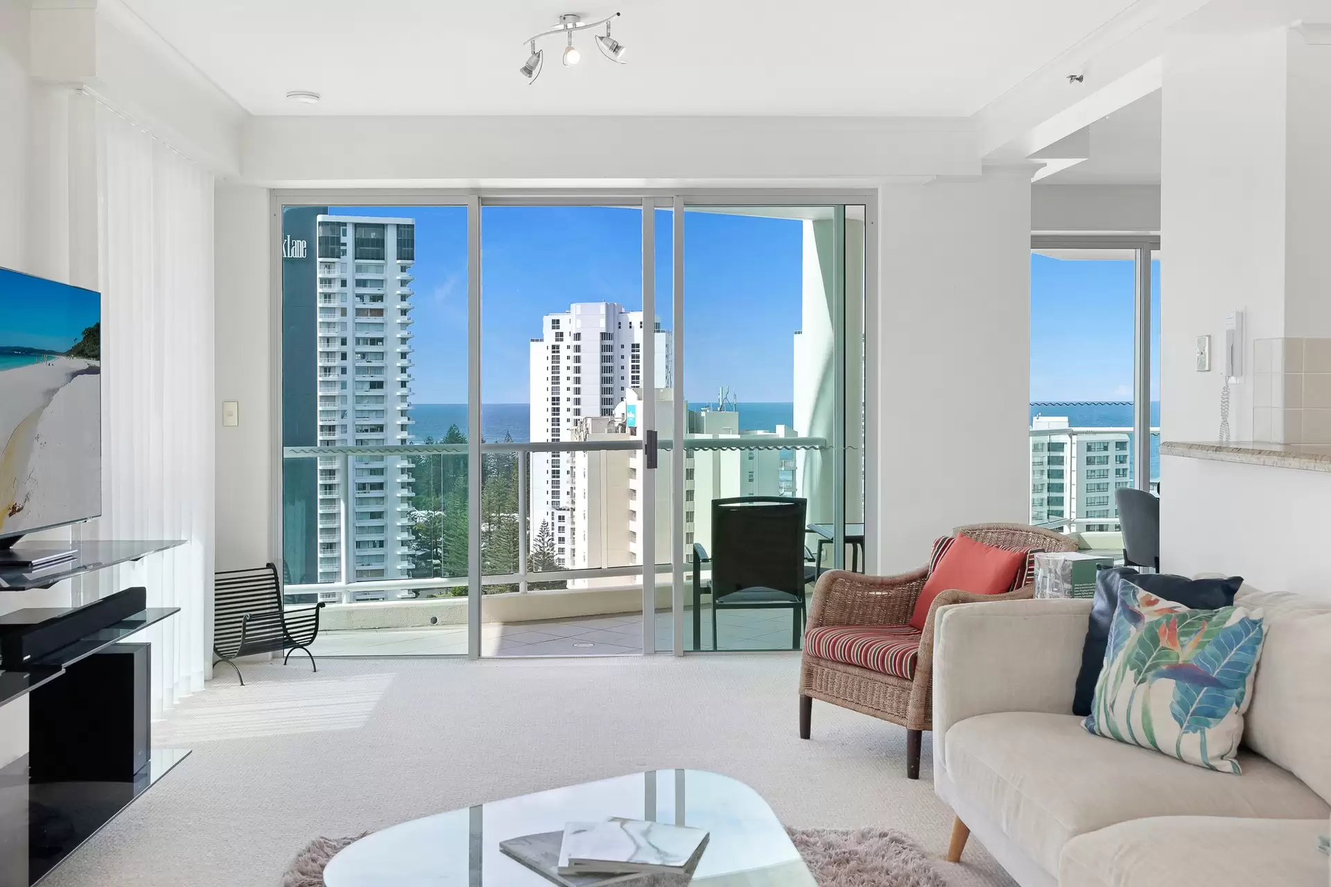 84/15 Breaker Street, Main Beach Sold by Queensland Sotheby's International Realty - image 1