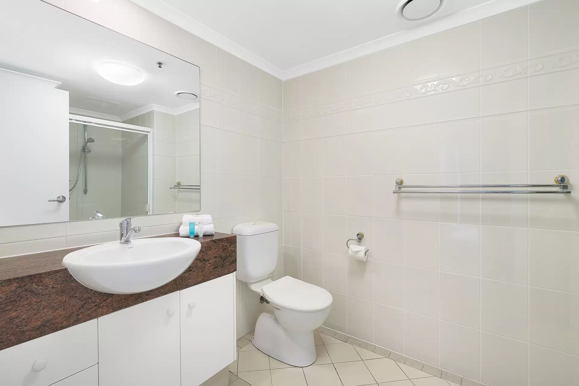 84/15 Breaker Street, Main Beach Sold by Queensland Sotheby's International Realty - image 1