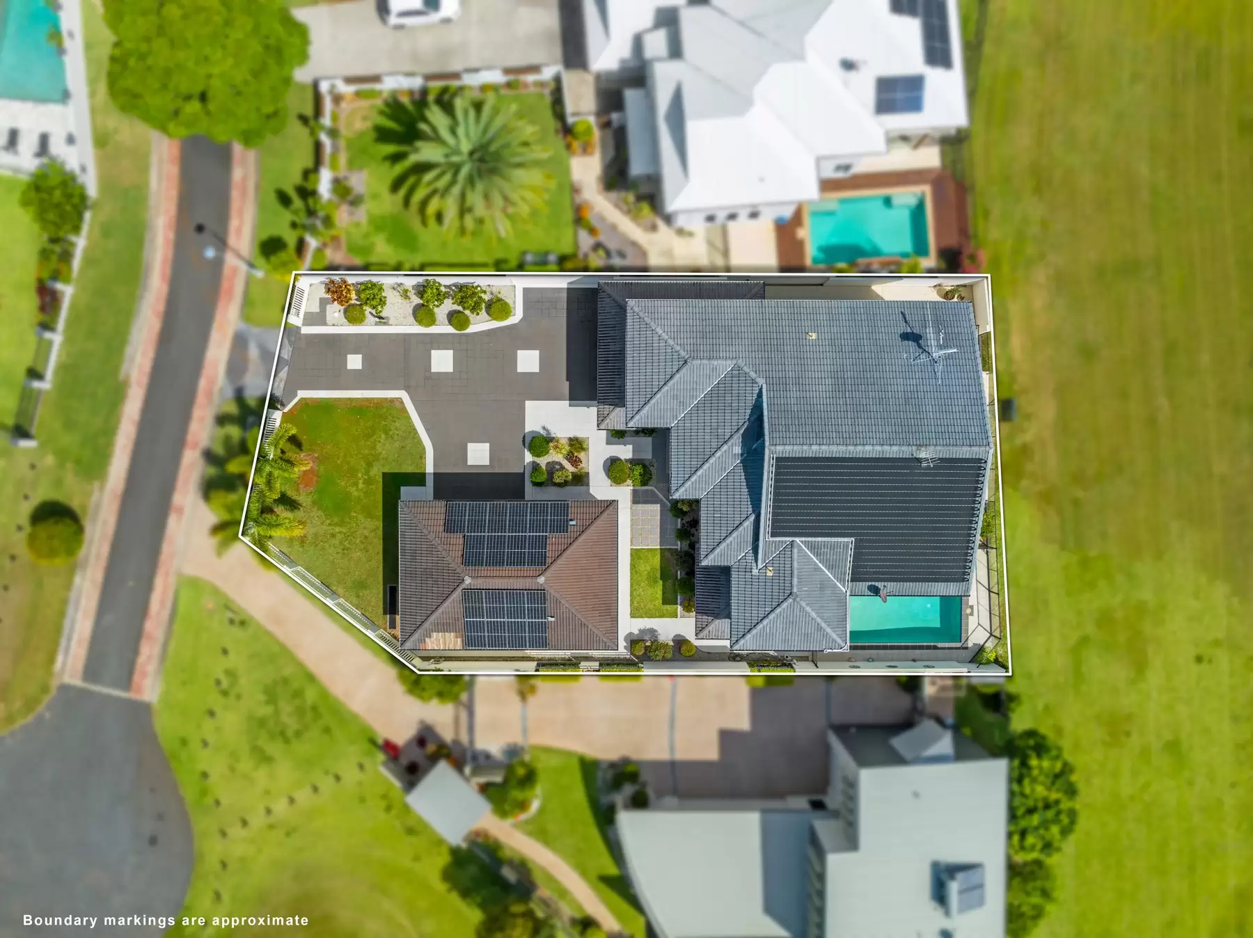 30 Carolena Street, Cleveland Sold by Queensland Sotheby's International Realty - image 1