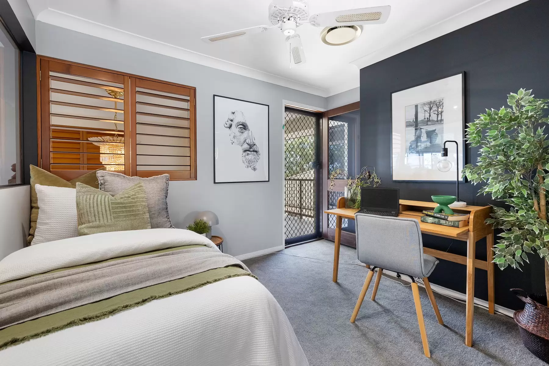 30 Carolena Street, Cleveland Sold by Queensland Sotheby's International Realty - image 1