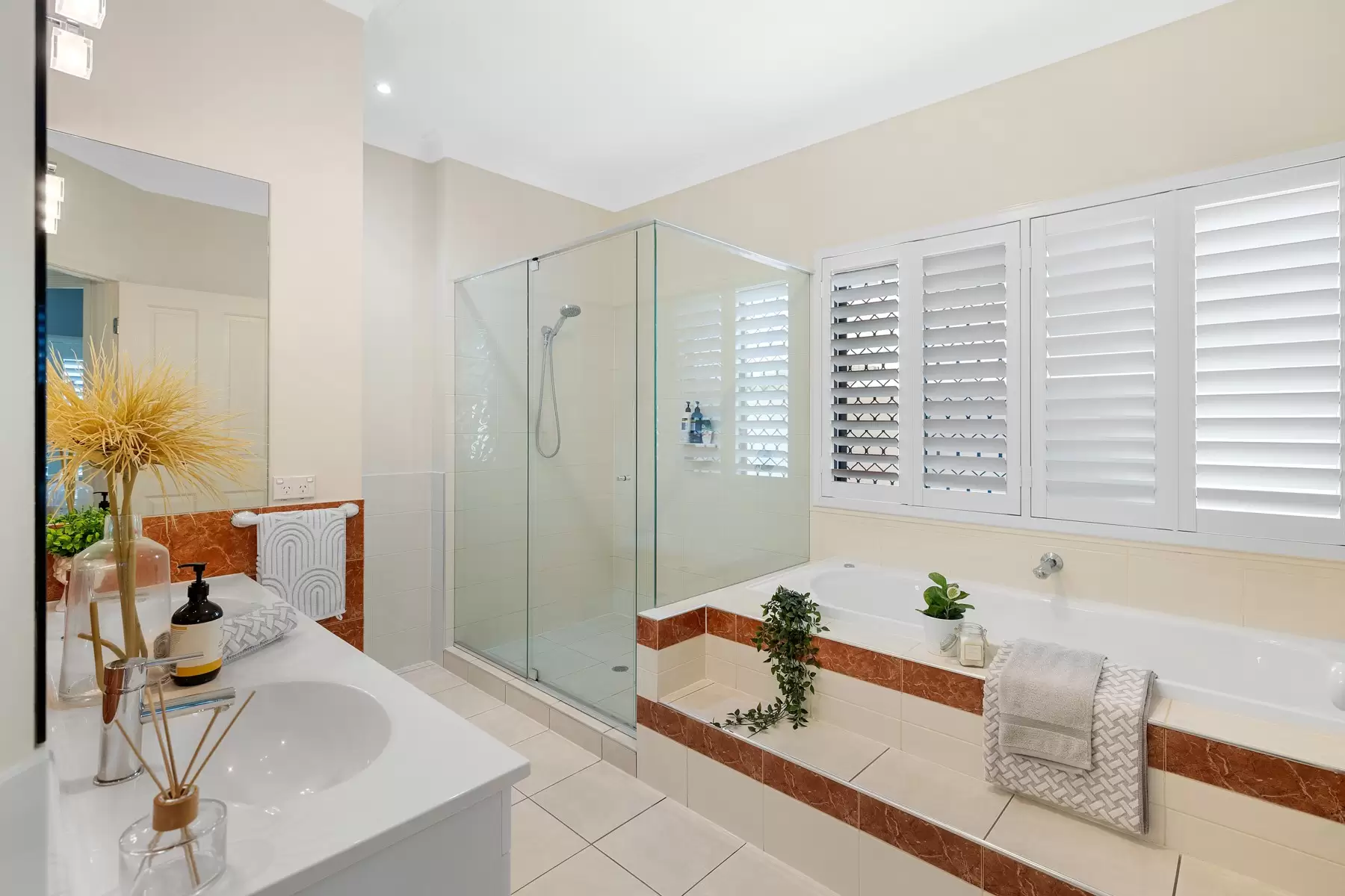 30 Carolena Street, Cleveland Sold by Queensland Sotheby's International Realty - image 1