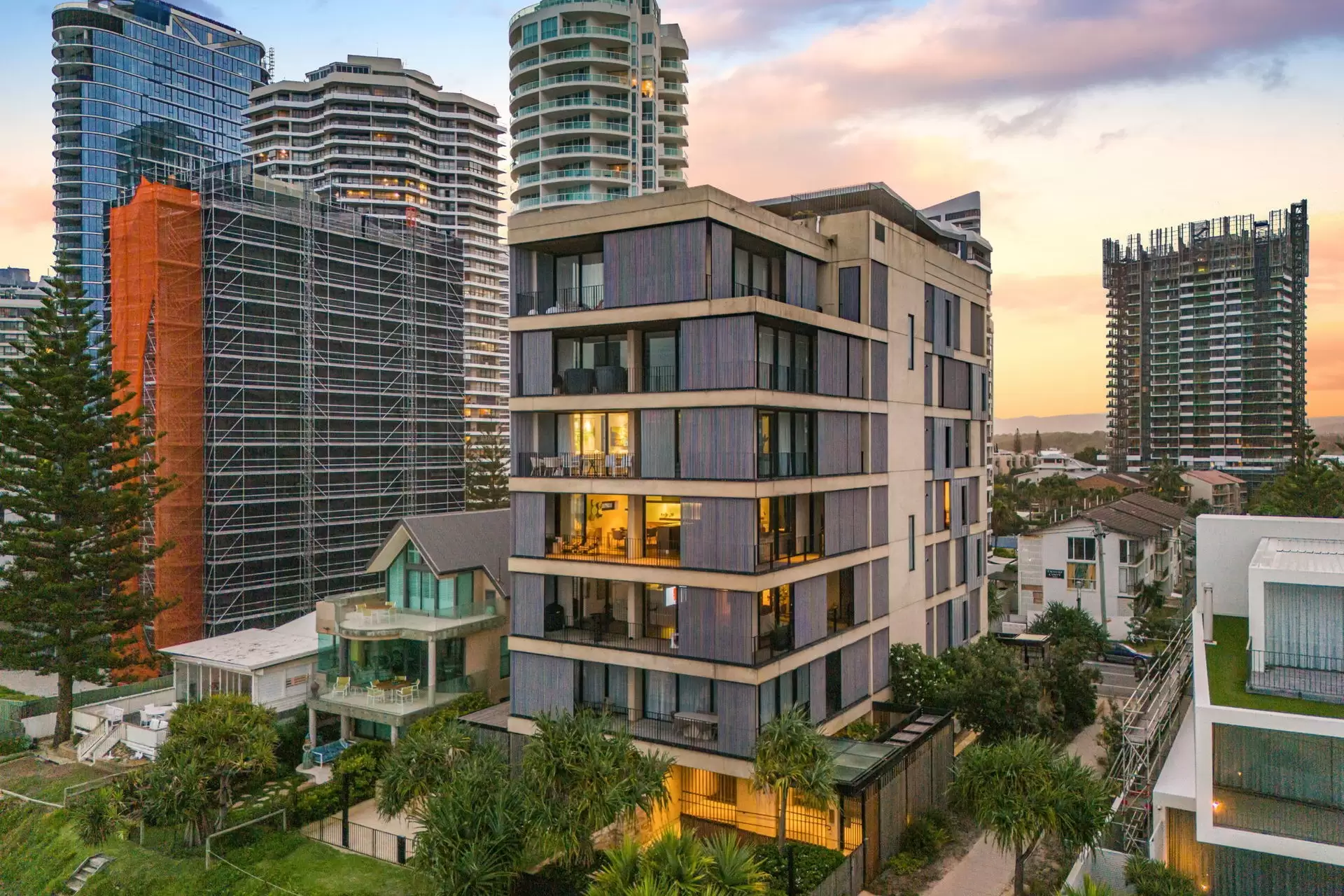 4/3565 Main Beach Parade, Main Beach Sold by Queensland Sotheby's International Realty - image 1