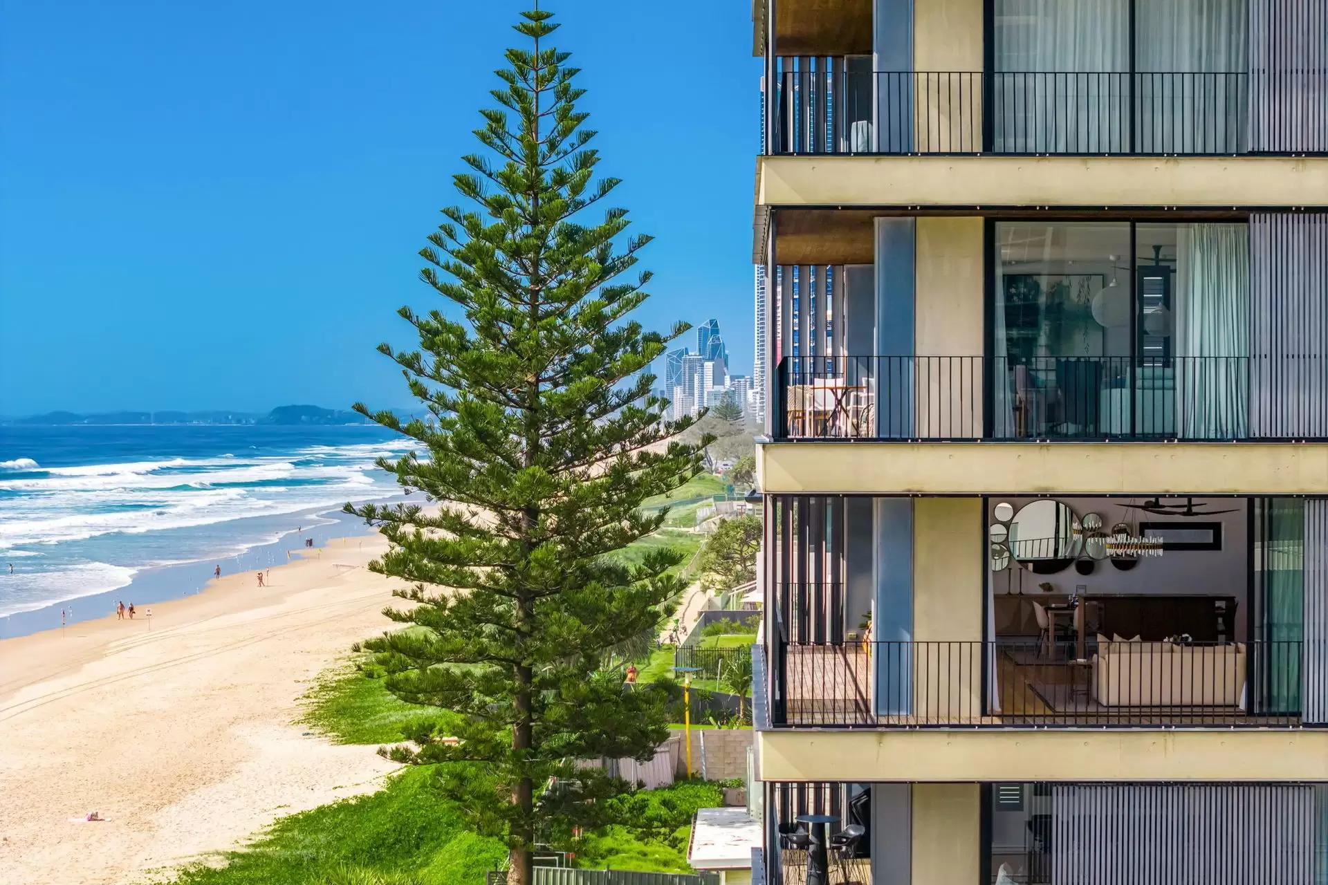 4/3565 Main Beach Parade, Main Beach Sold by Queensland Sotheby's International Realty - image 1