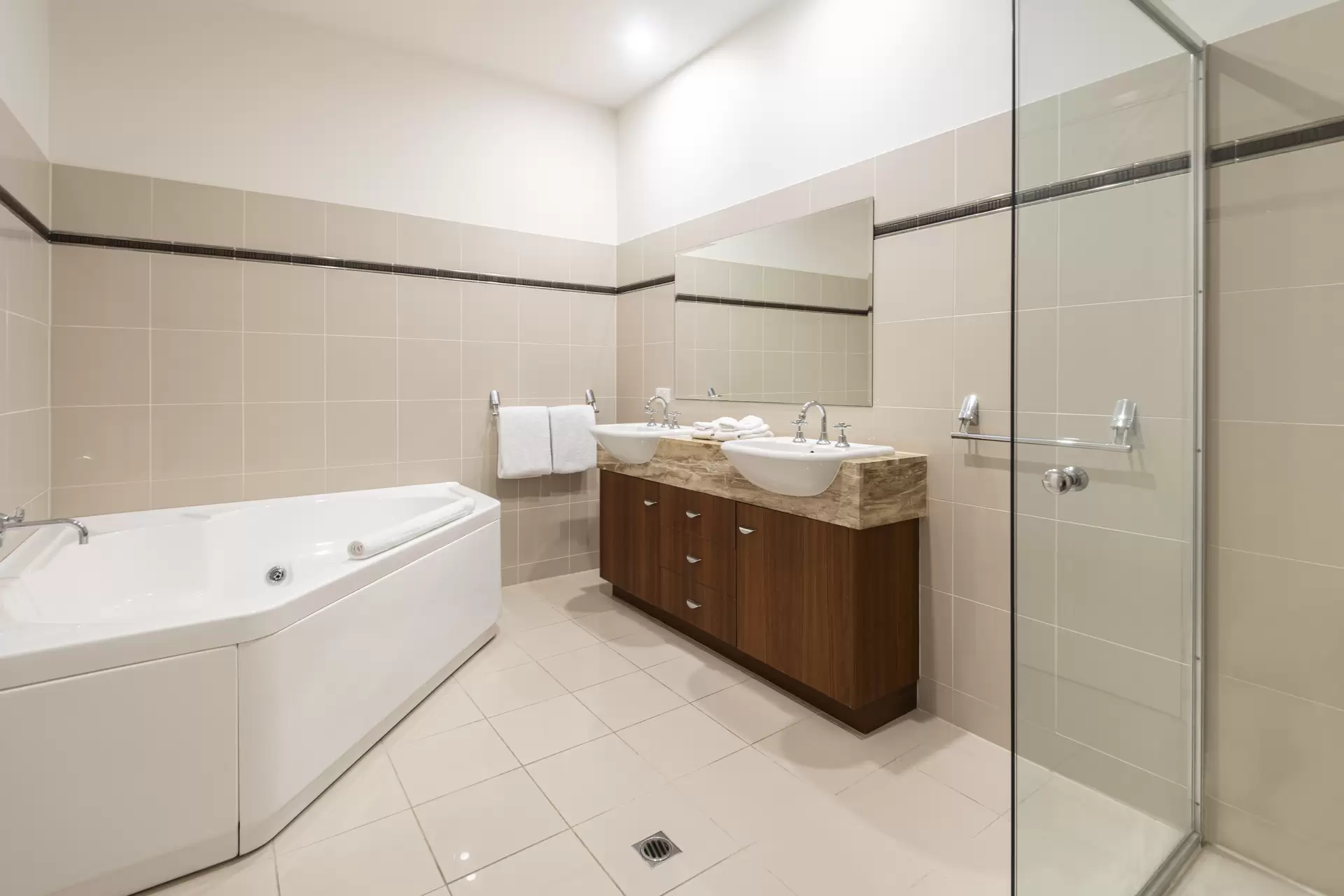 2/14 Whitsunday Boulevard, Hamilton Island Sold by Queensland Sotheby's International Realty - image 1