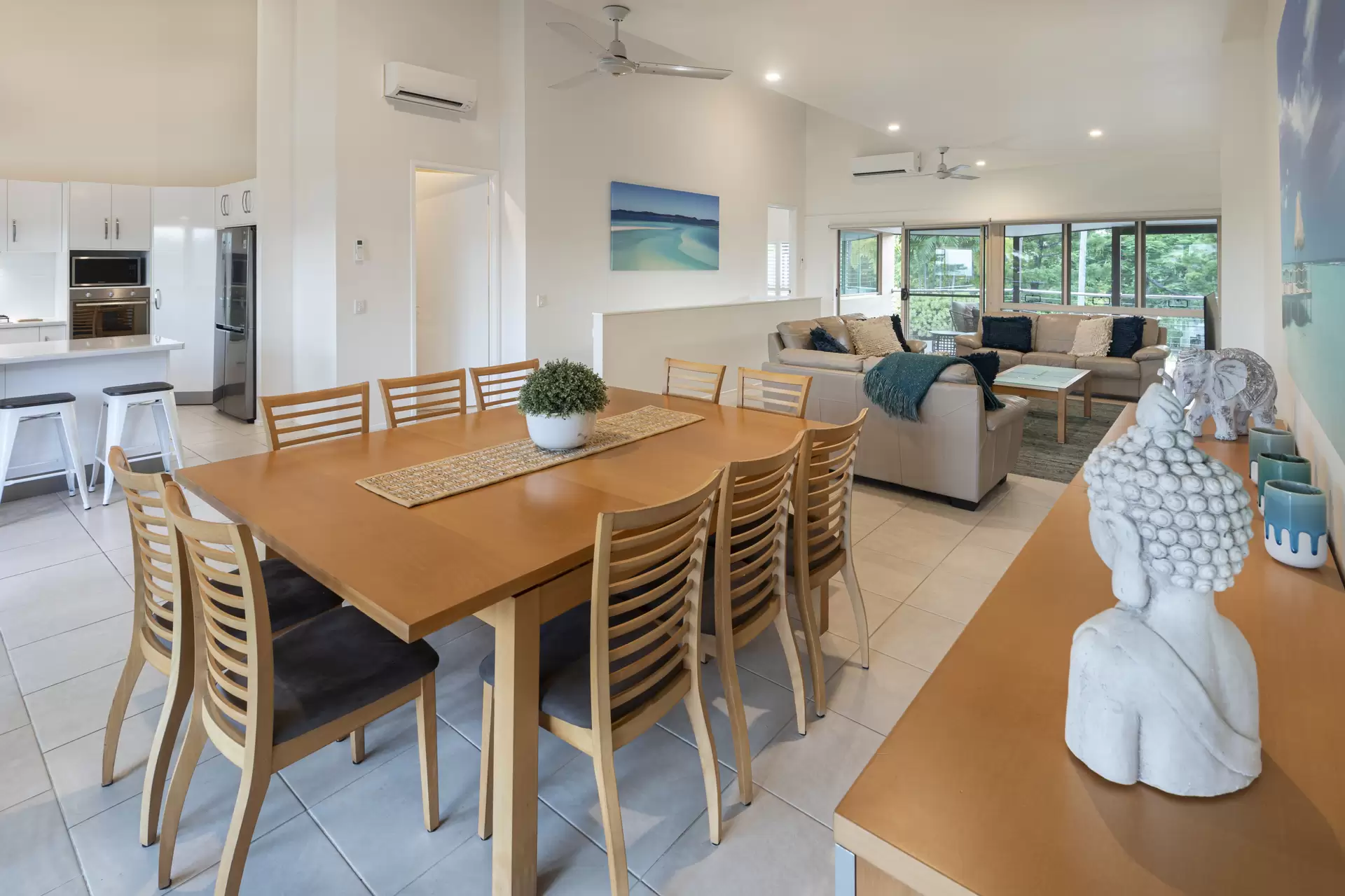 2/14 Whitsunday Boulevard, Hamilton Island Sold by Queensland Sotheby's International Realty - image 1