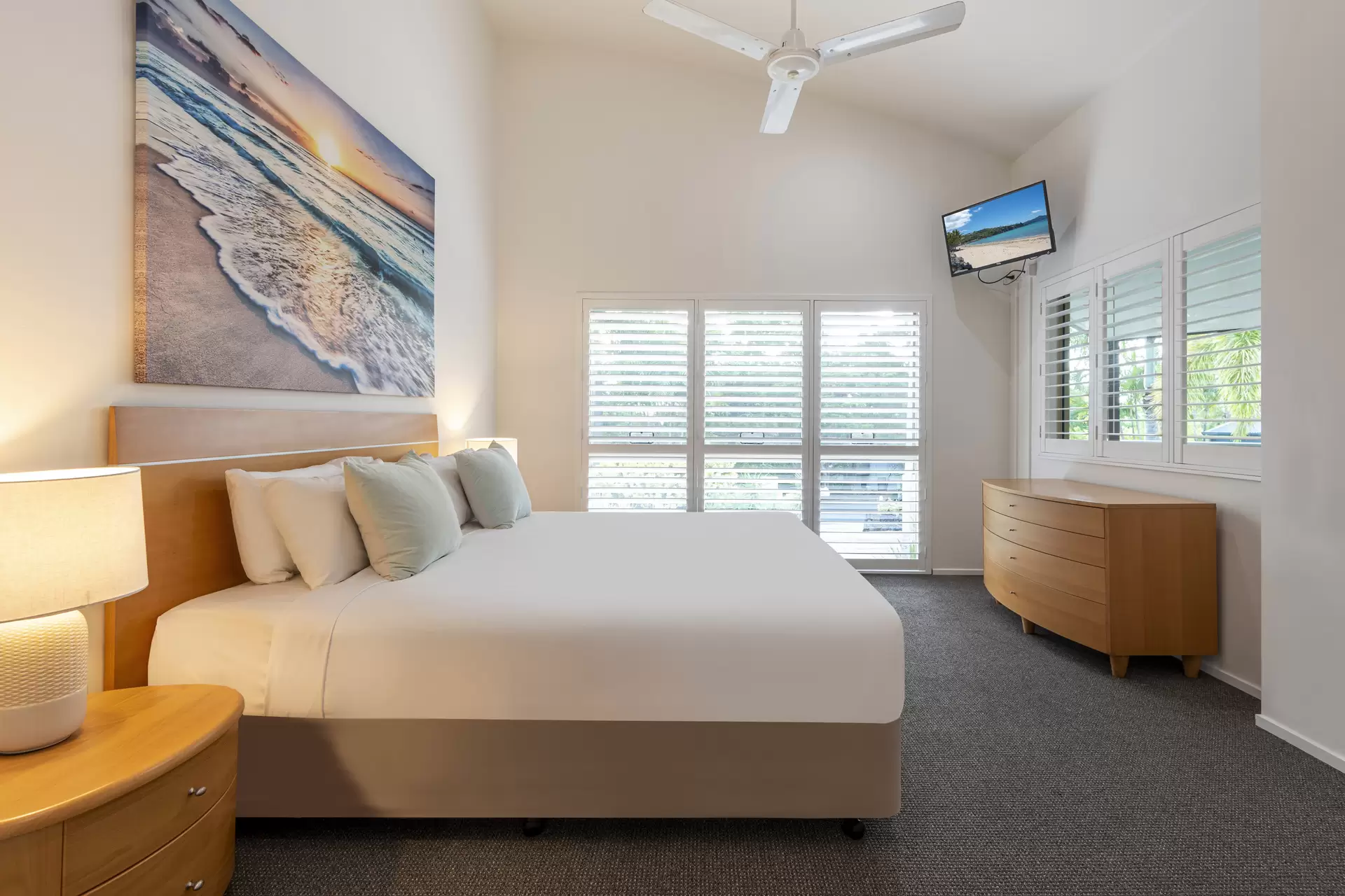 2/14 Whitsunday Boulevard, Hamilton Island Sold by Queensland Sotheby's International Realty - image 1