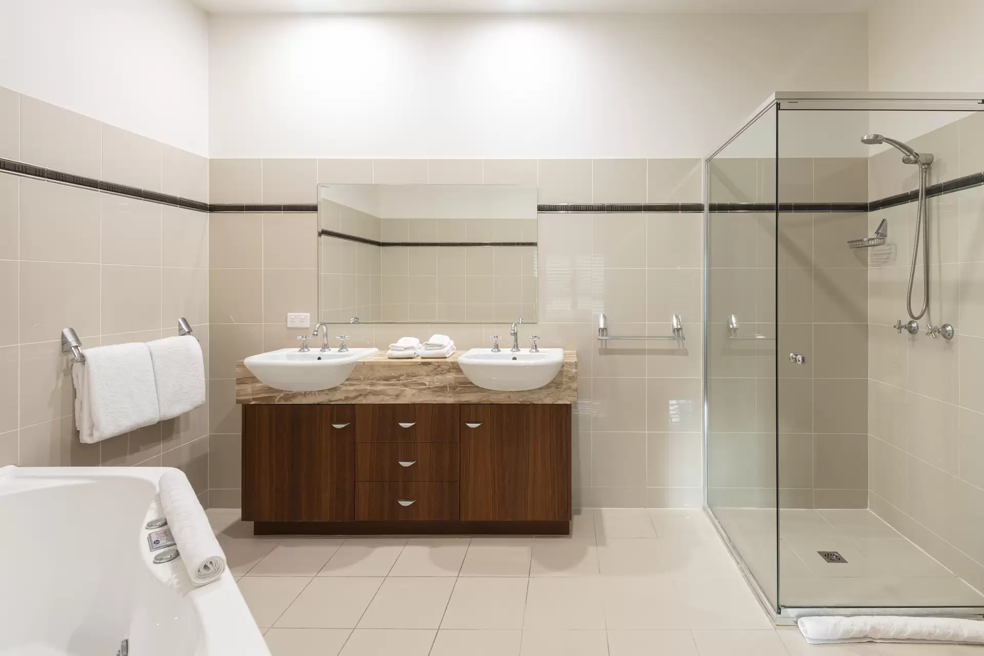 2/14 Whitsunday Boulevard, Hamilton Island Sold by Queensland Sotheby's International Realty - image 1