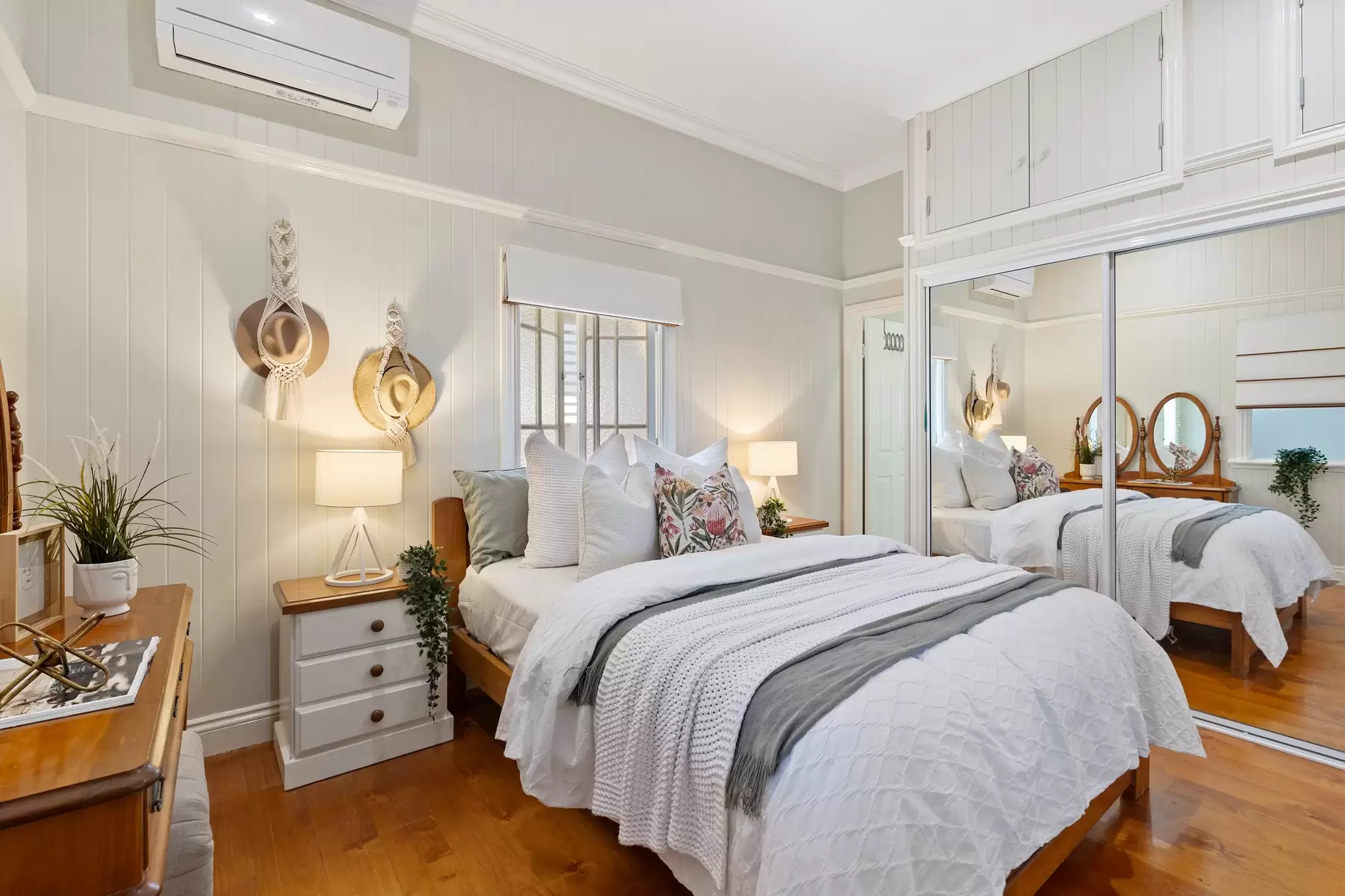 62 Passage Street, Cleveland Sold by Queensland Sotheby's International Realty - image 1