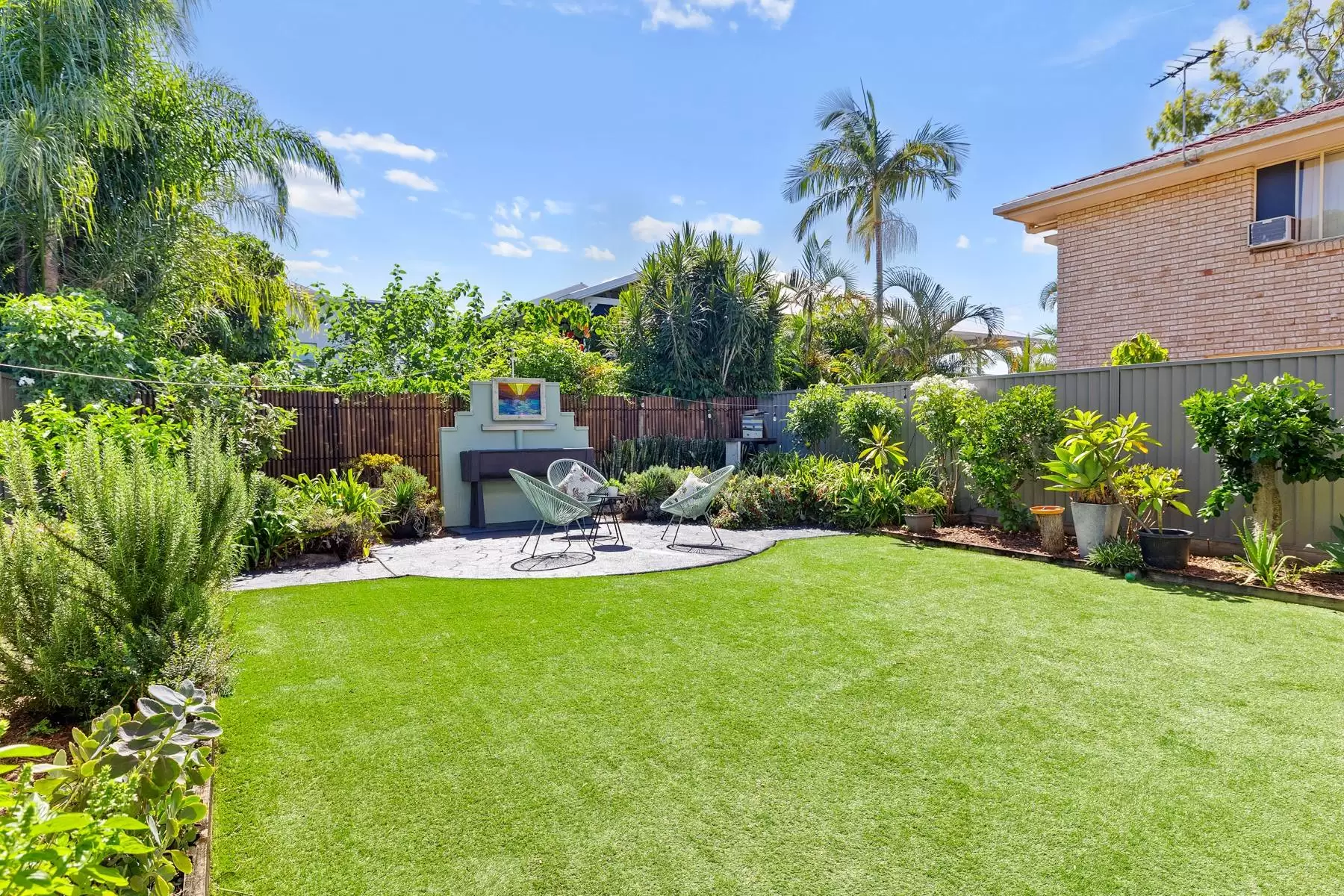 62 Passage Street, Cleveland Sold by Queensland Sotheby's International Realty - image 1