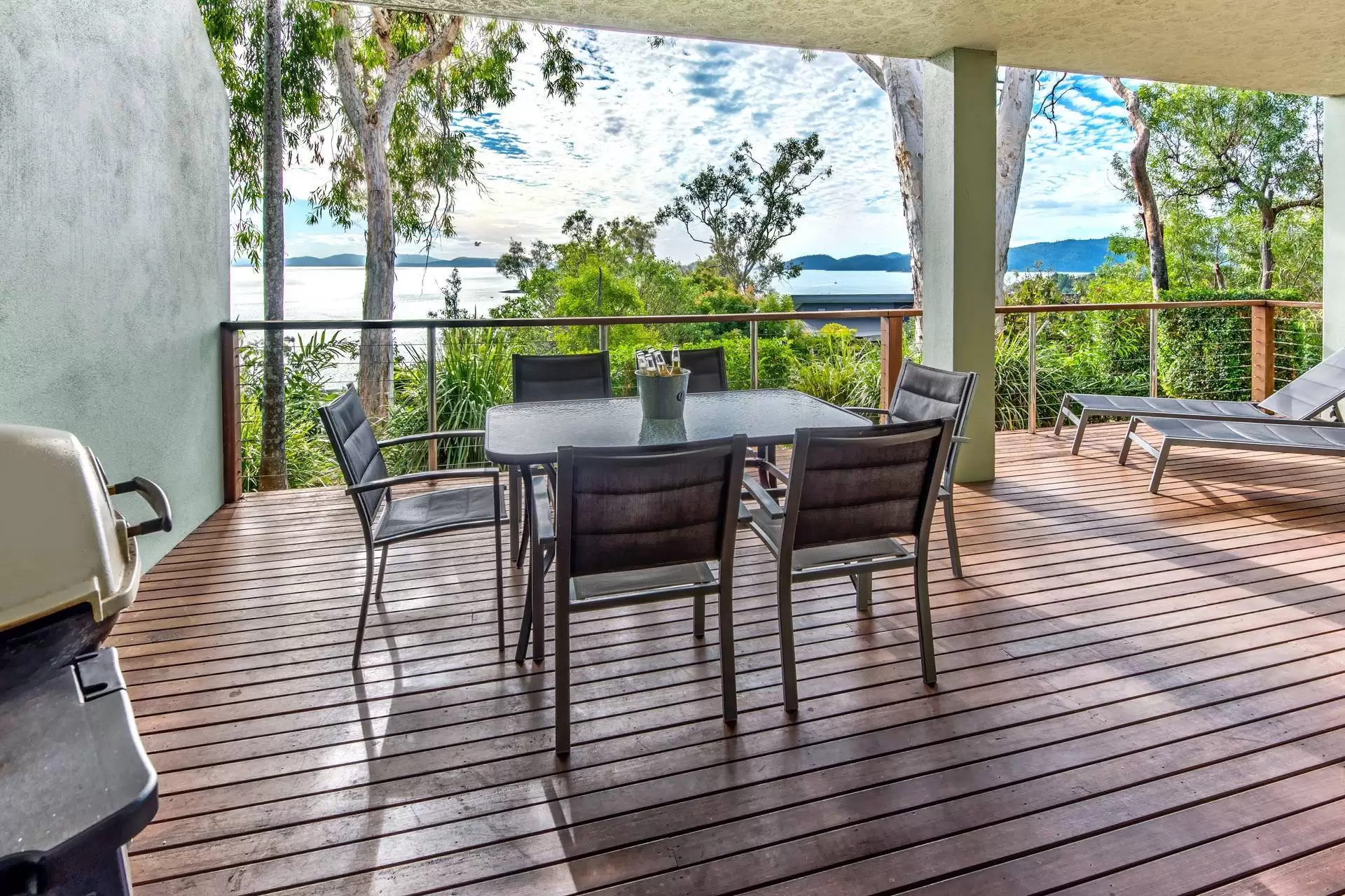 7/4 Acacia Drive, Hamilton Island Sold by Queensland Sotheby's International Realty - image 1
