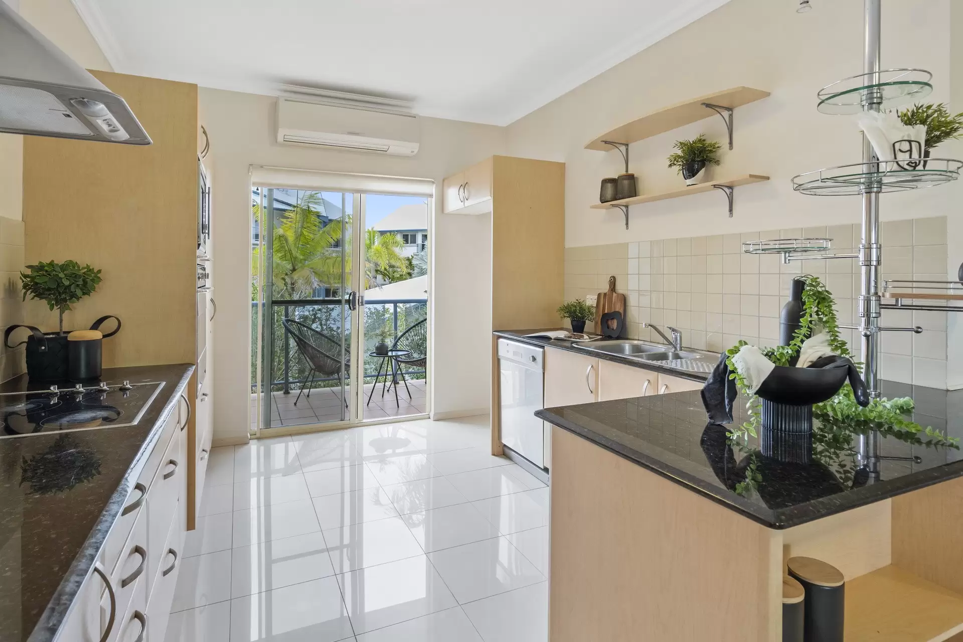 45/13-14 Esperance Court, Raby Bay Sold by  - image 1