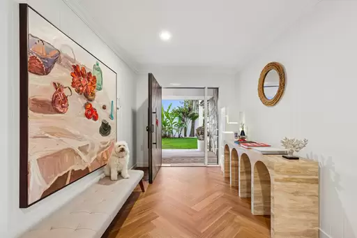 60 Boomerang Crescent, Sorrento Sold by Queensland Sotheby's International Realty