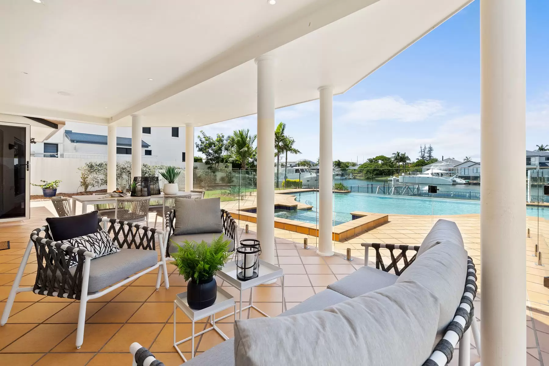 6 Piermont Place, Raby Bay Sold by Queensland Sotheby's International Realty - image 1