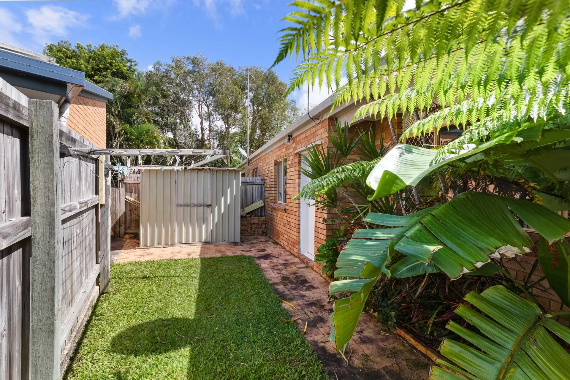 1/26 Robe Street, Currimundi Sold by Queensland Sotheby's International Realty - image 1