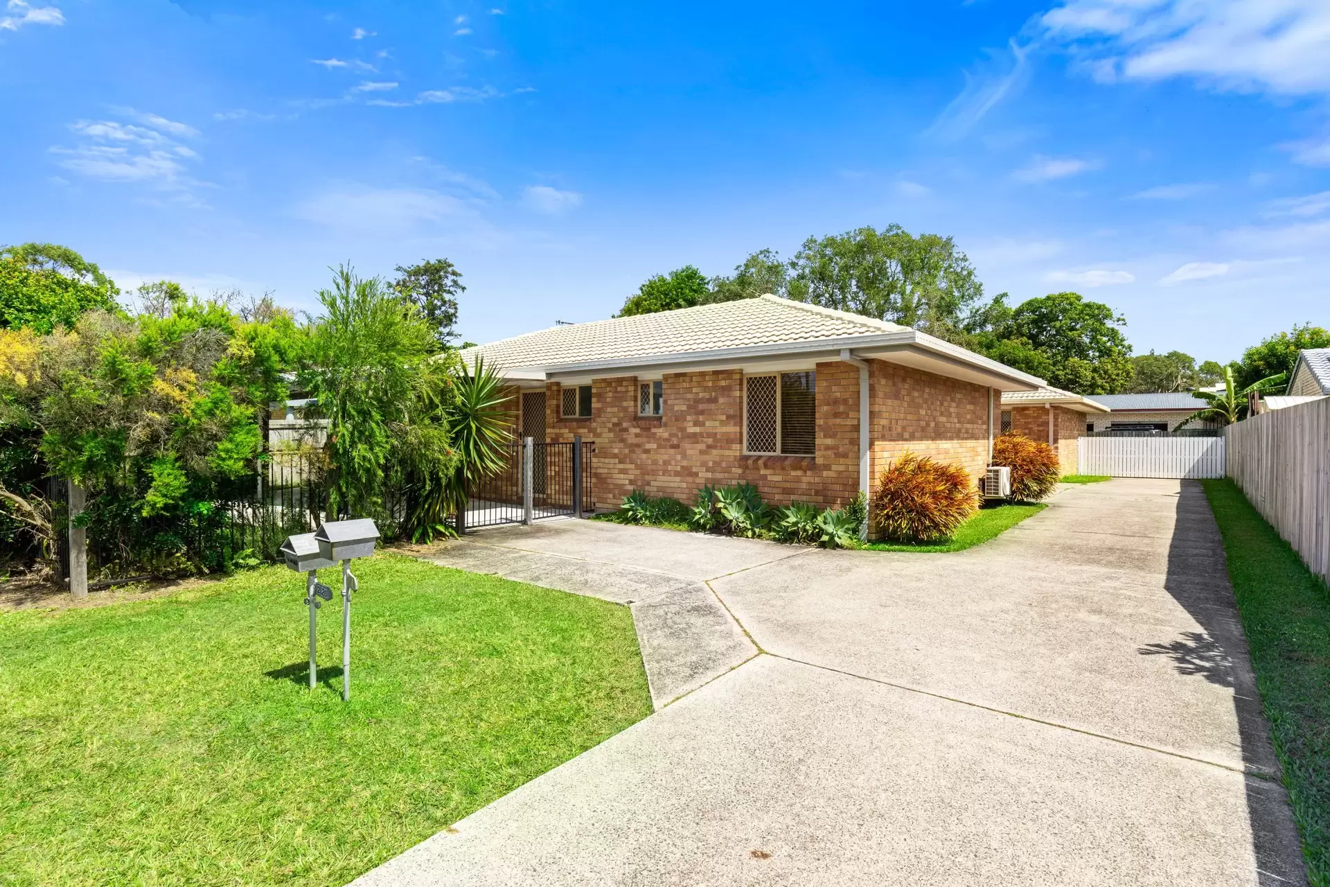 1/26 Robe Street, Currimundi Sold by Queensland Sotheby's International Realty - image 1