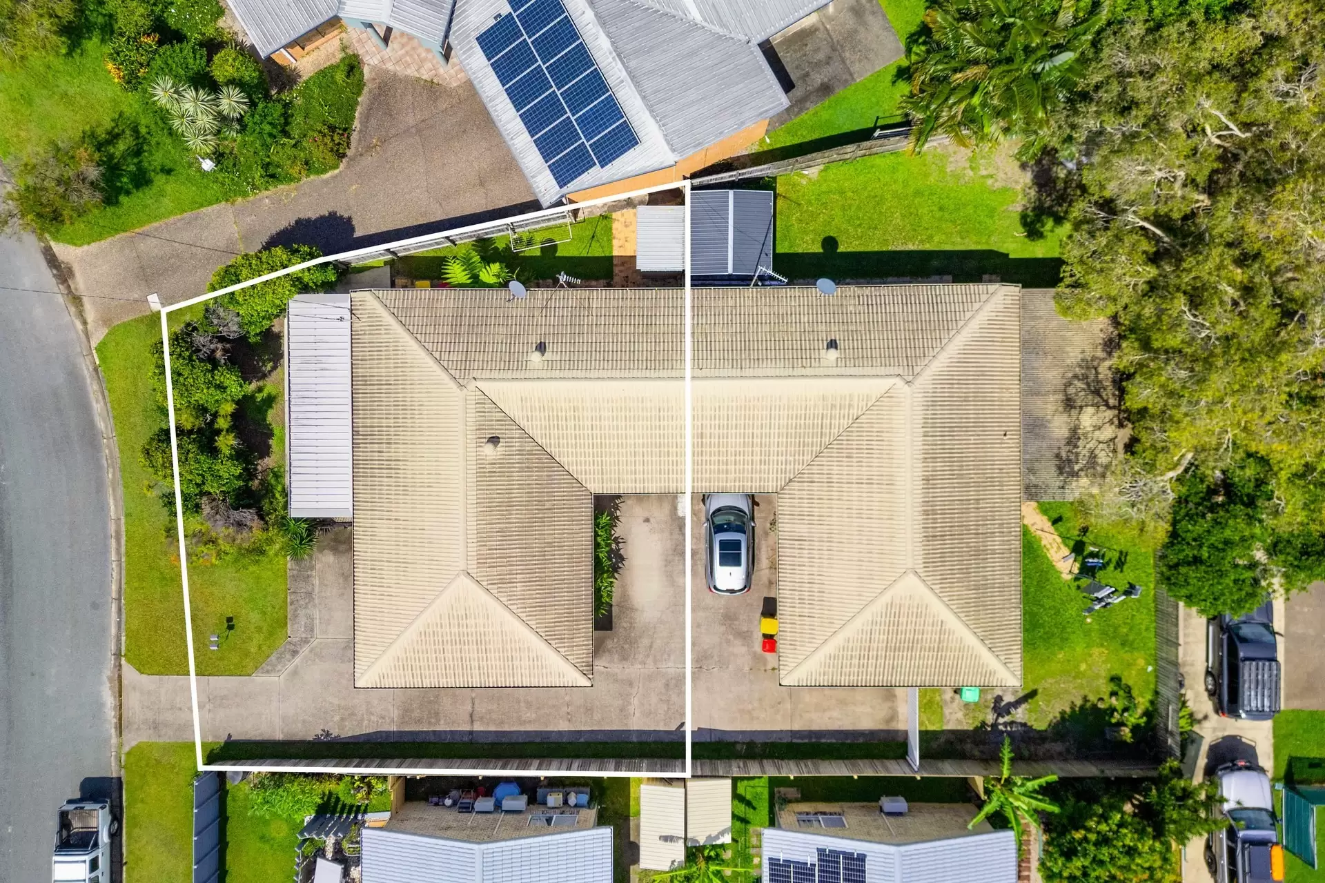 1/26 Robe Street, Currimundi Sold by Queensland Sotheby's International Realty - image 1
