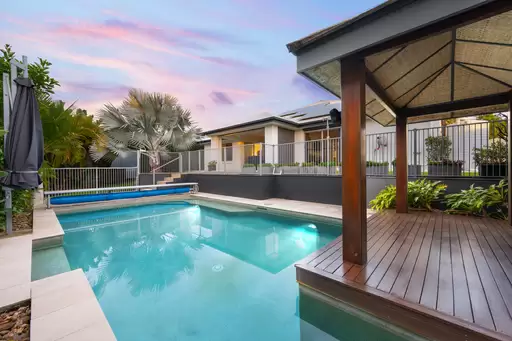 18 Maidstone Crescent, Peregian Springs Sold by Queensland Sotheby's International Realty