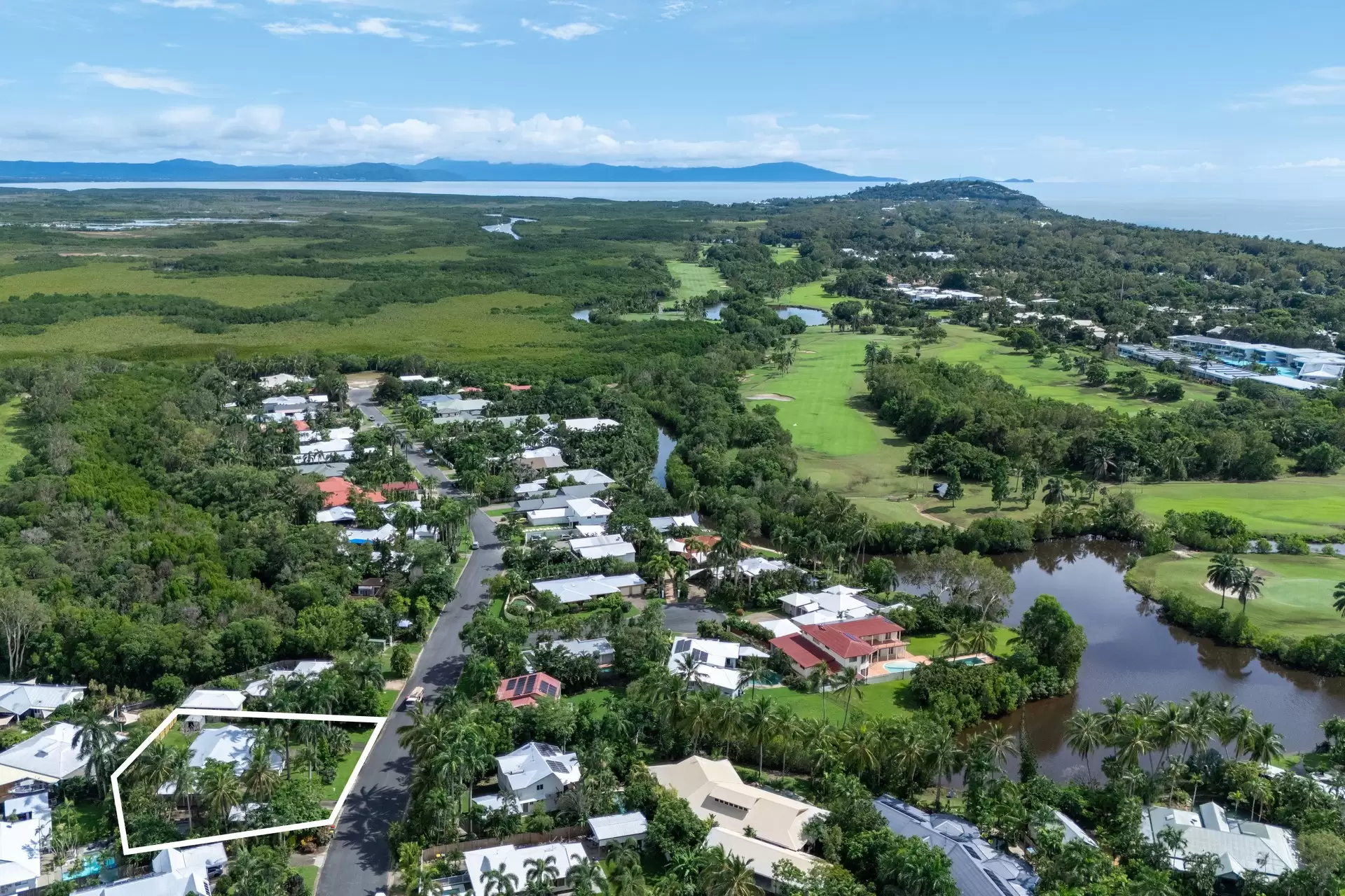16 Endeavour Street, Port Douglas Sold by Queensland Sotheby's International Realty - image 1